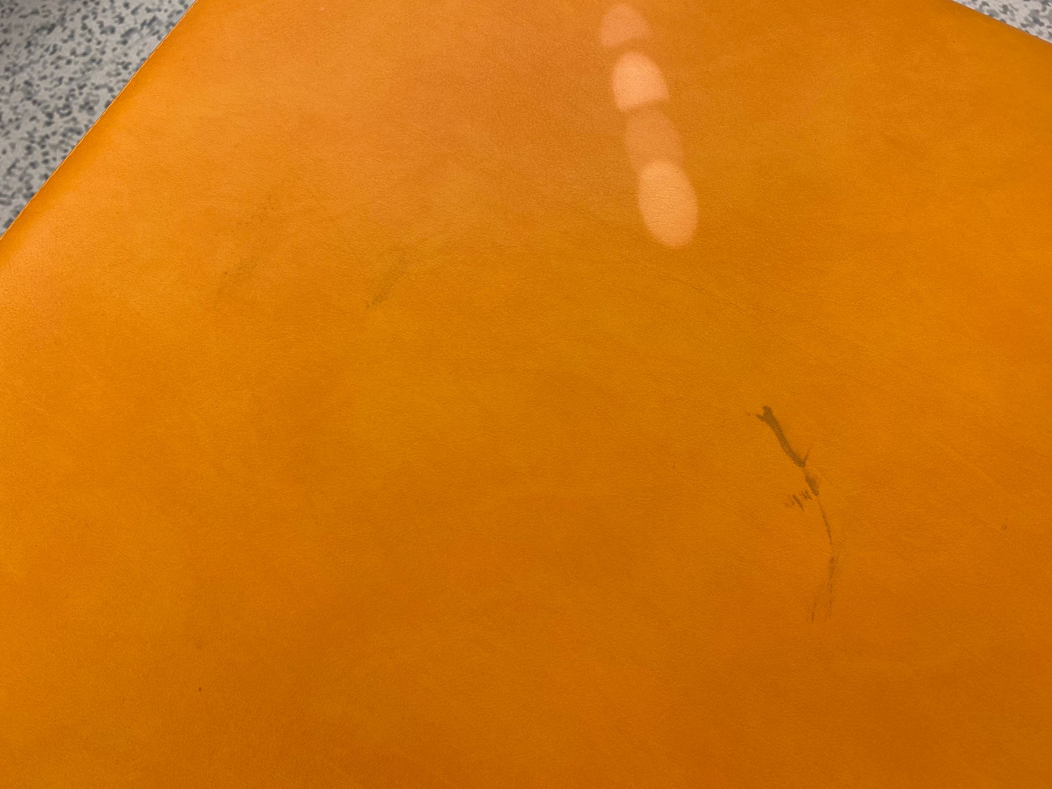 Behandlungsliege /Physiotherapieliege - Bild 4