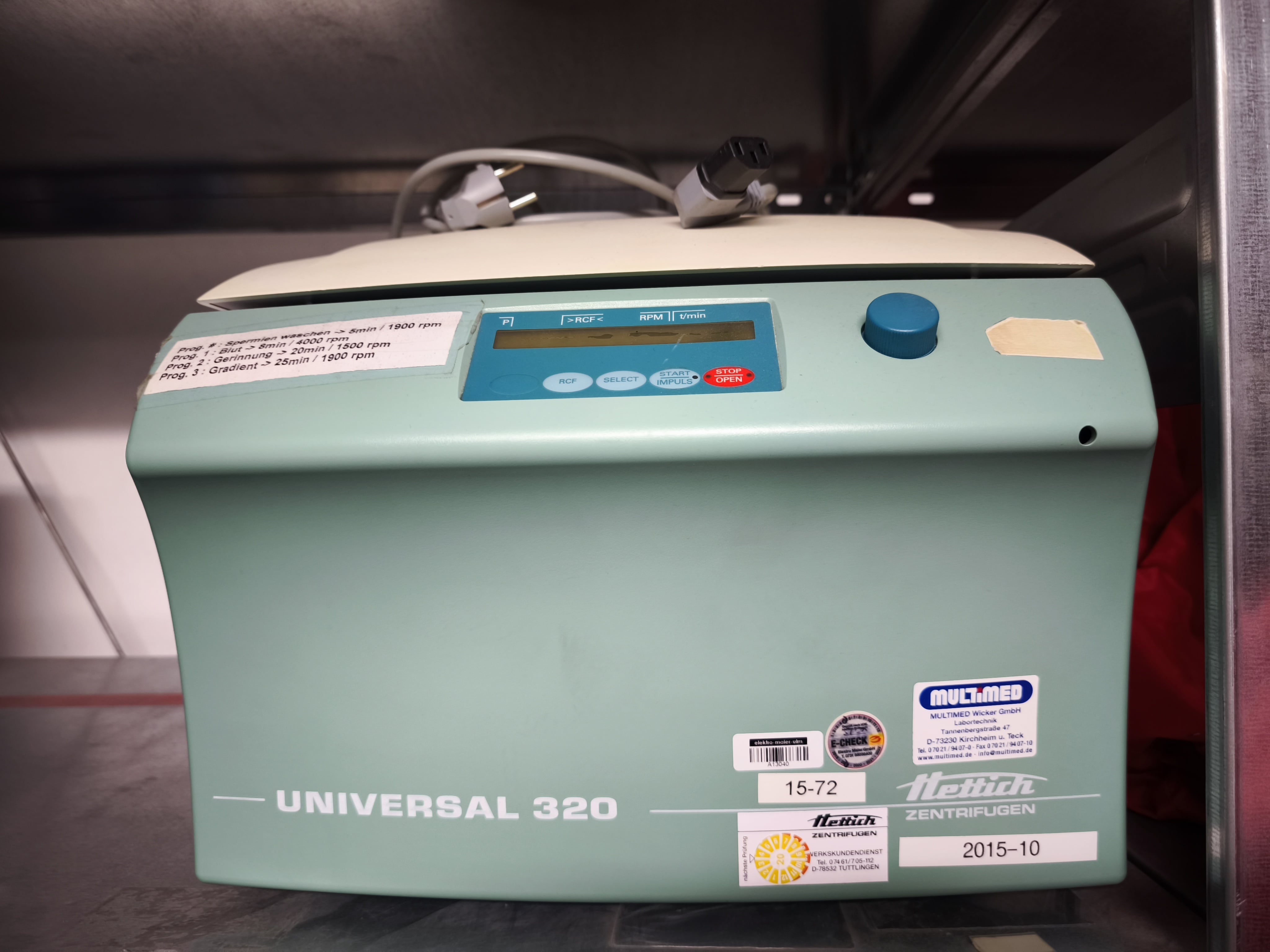 Zentrifuge Universal 320