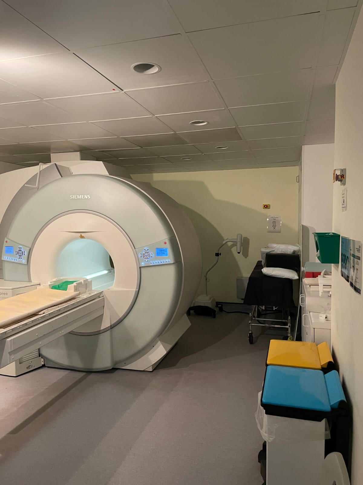 MRT SIEMENS ESPREE 1,5T - Bild 3