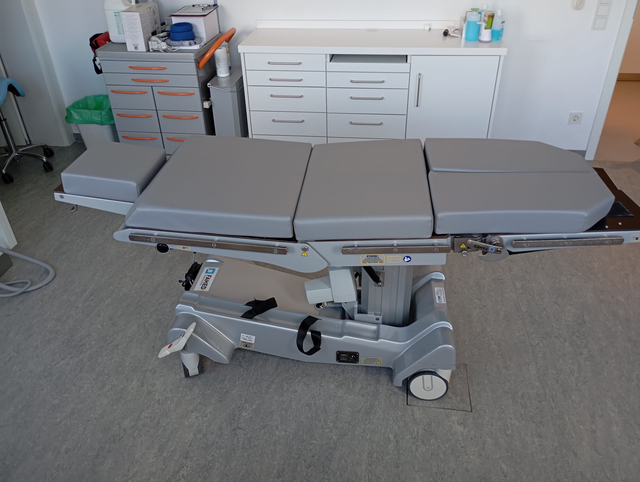 OP-Tisch FAMED SU-14 elektrisch verstellbar - Bild 2
