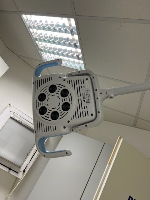 Leuchte Welch Allyn GS 900 inkl.Deckenhalterung