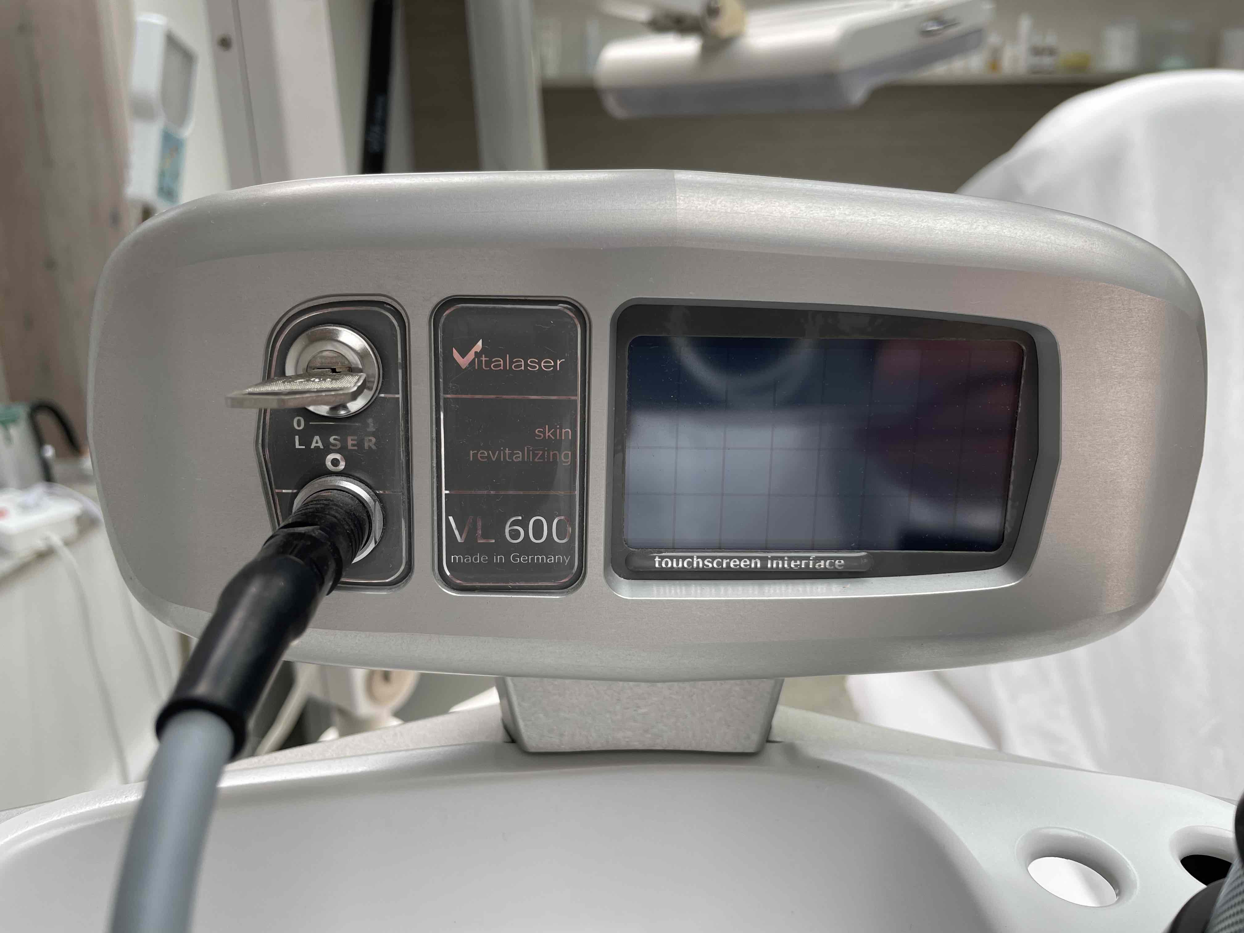Vitalaser Cosmoderm Kaltlichtlaser VL600 WIE NEU  - Bild 2