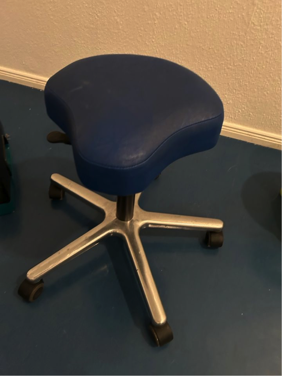 Drehhocker mit Polster