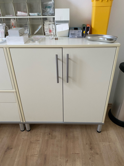 Praxisschränke - Bild 3