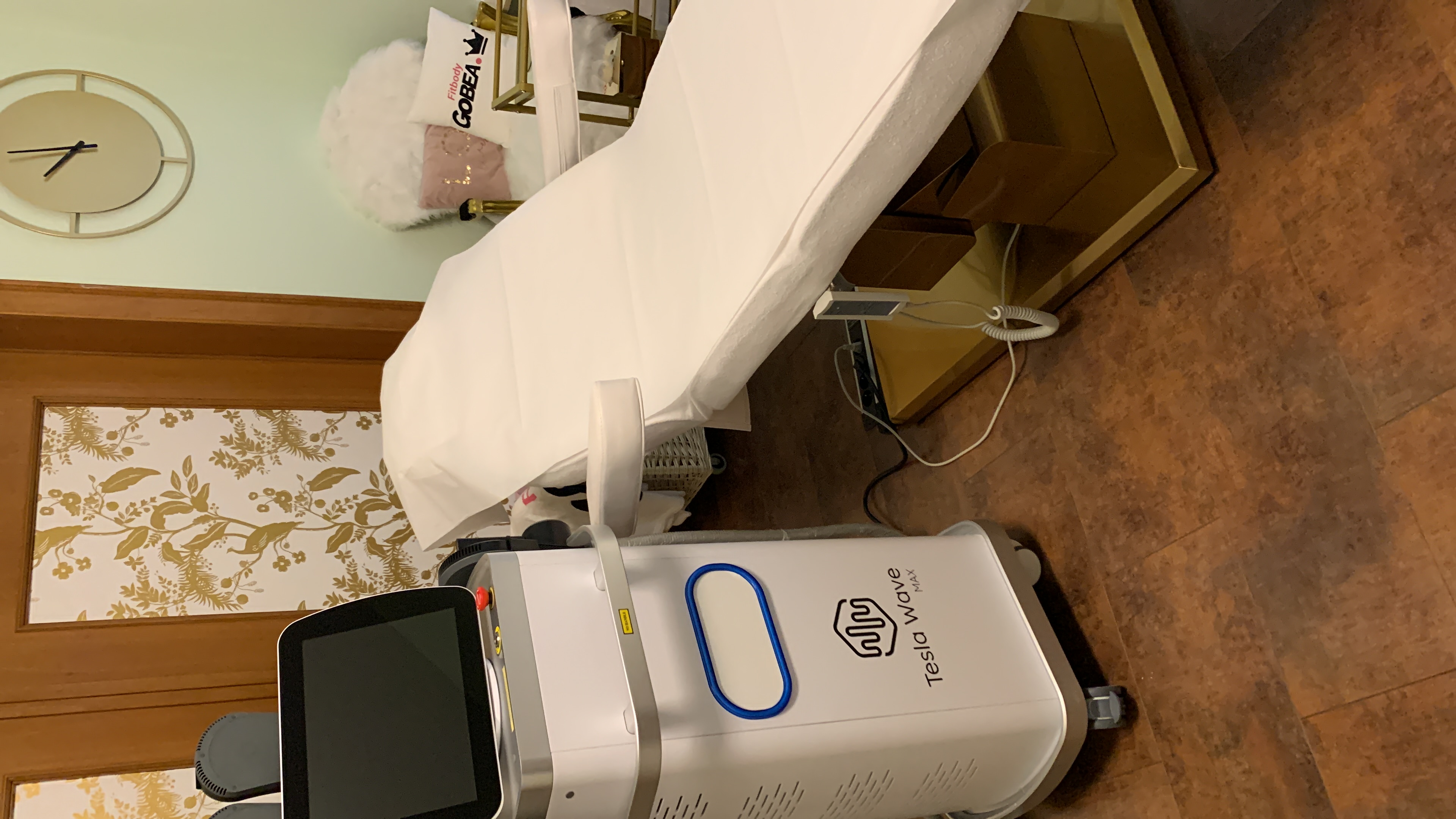 TESLA WAVE – Profi-Gerät für Körperformung