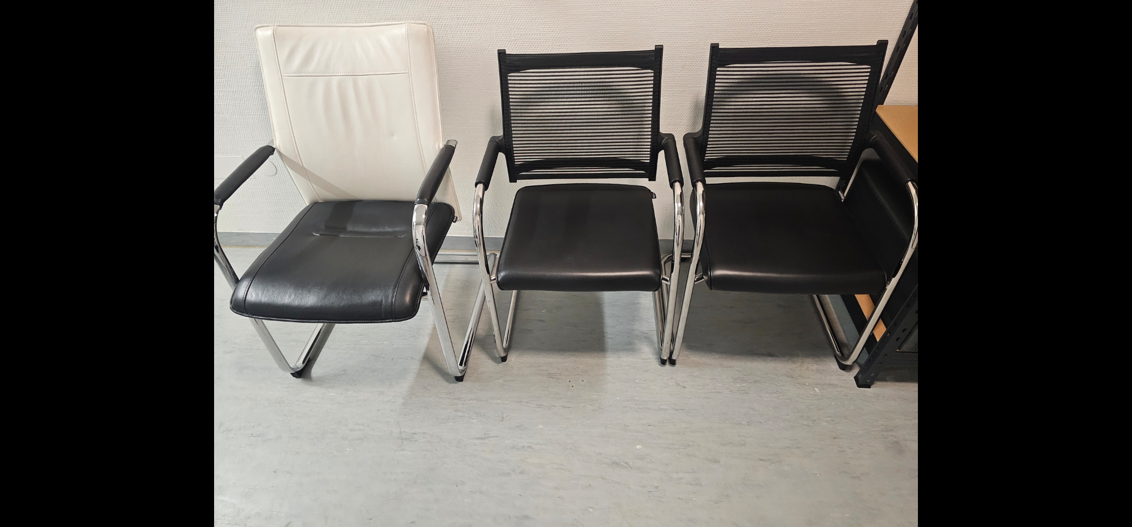 3 Praxisstühle von Dauphin zu verkaufen - Bild 2