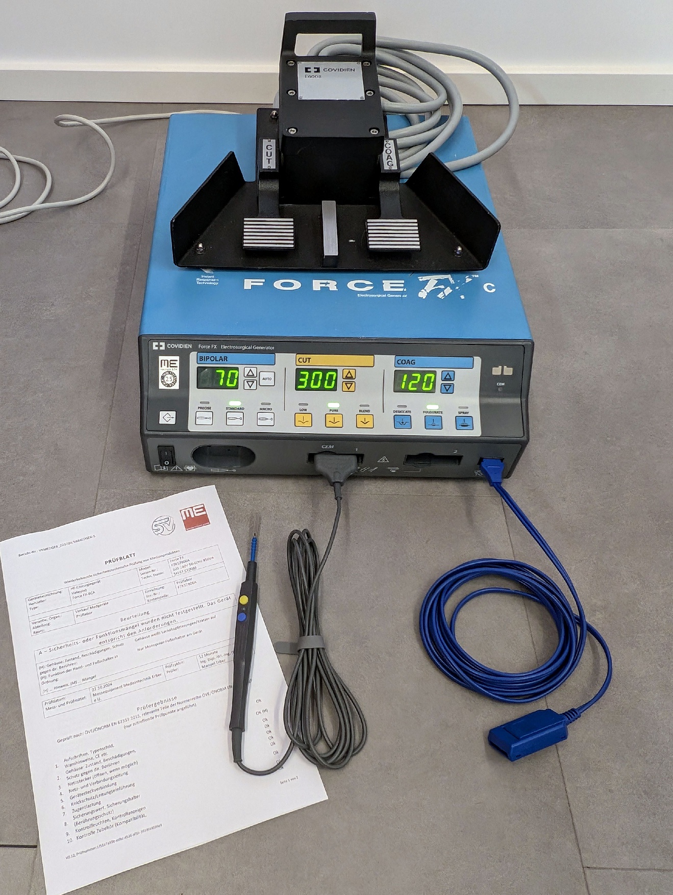 Covidien Valleylab Force FX mit Prüfprotokoll