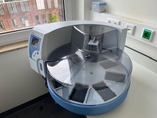 APPLIED BIOSYSTEMS