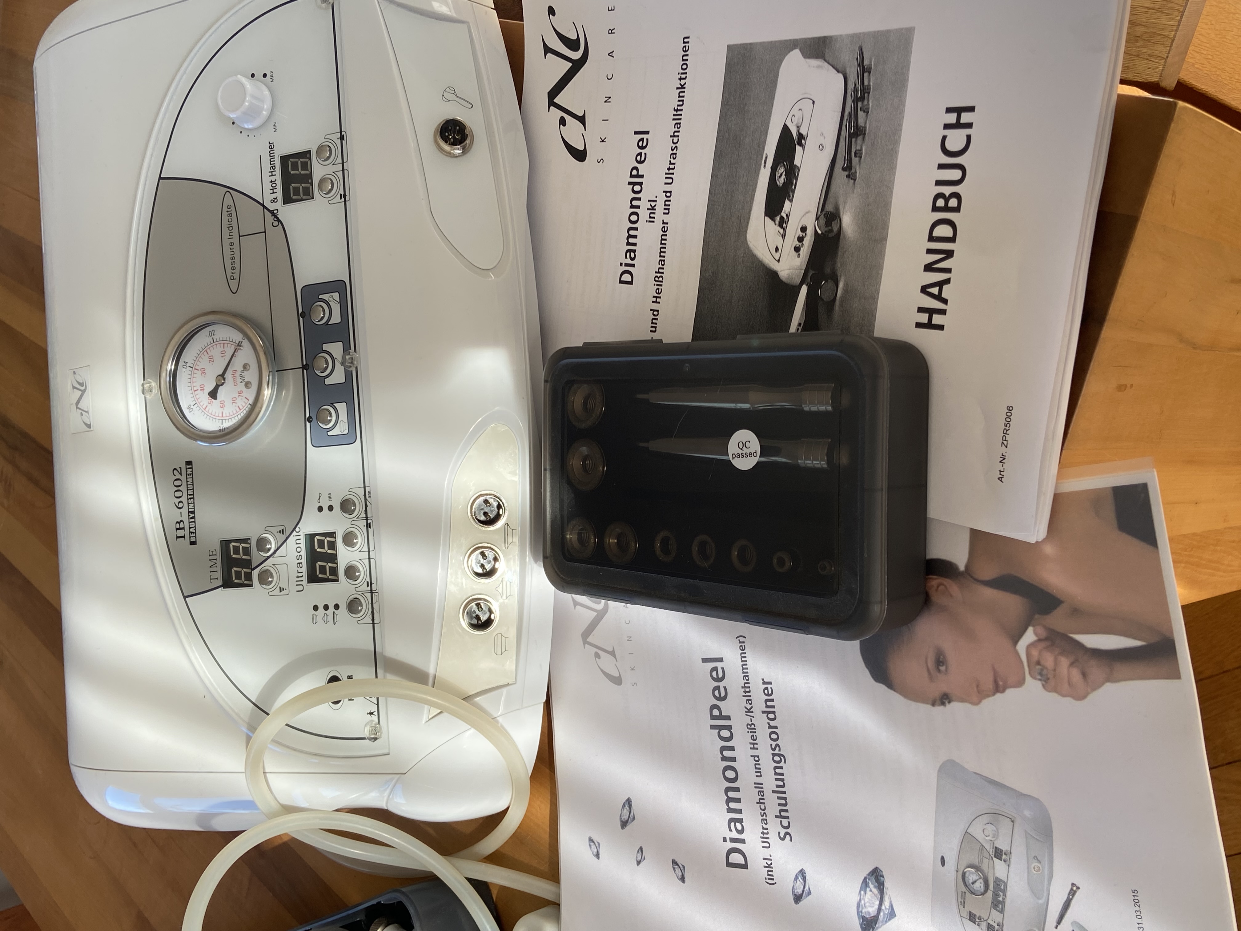 Diamond Peel Mikrodermabrasion plus Ultraschall  - Bild 2