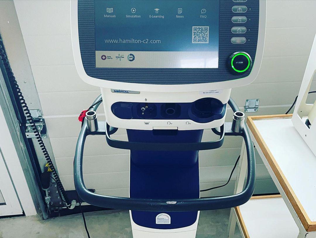 Hamilton C2 mechanical ventilator