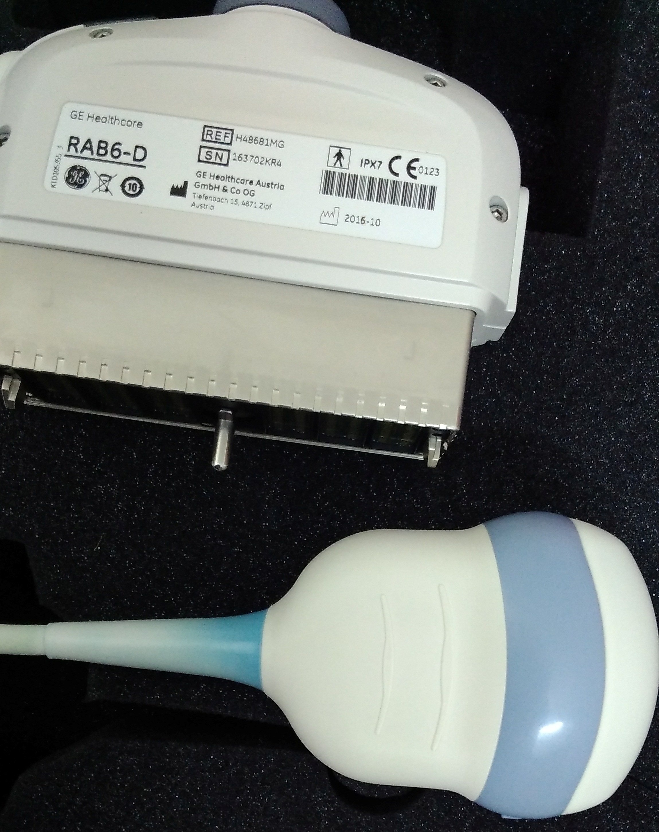 GE VOLUSON E8 BT17 ultrasound machine for sale  - Bild 2