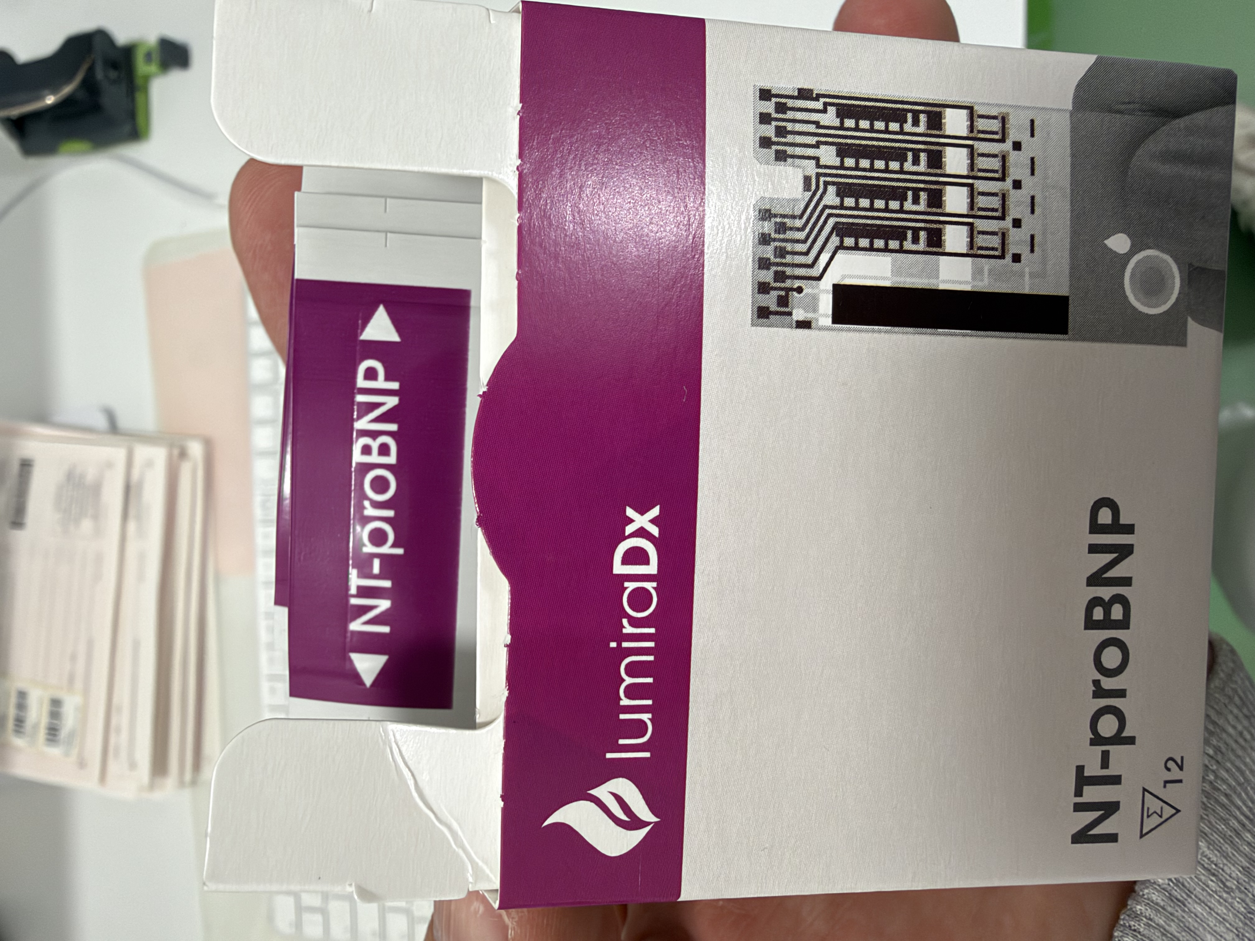 LumiraDX POC defekt mit Teststreifen - Bild 6
