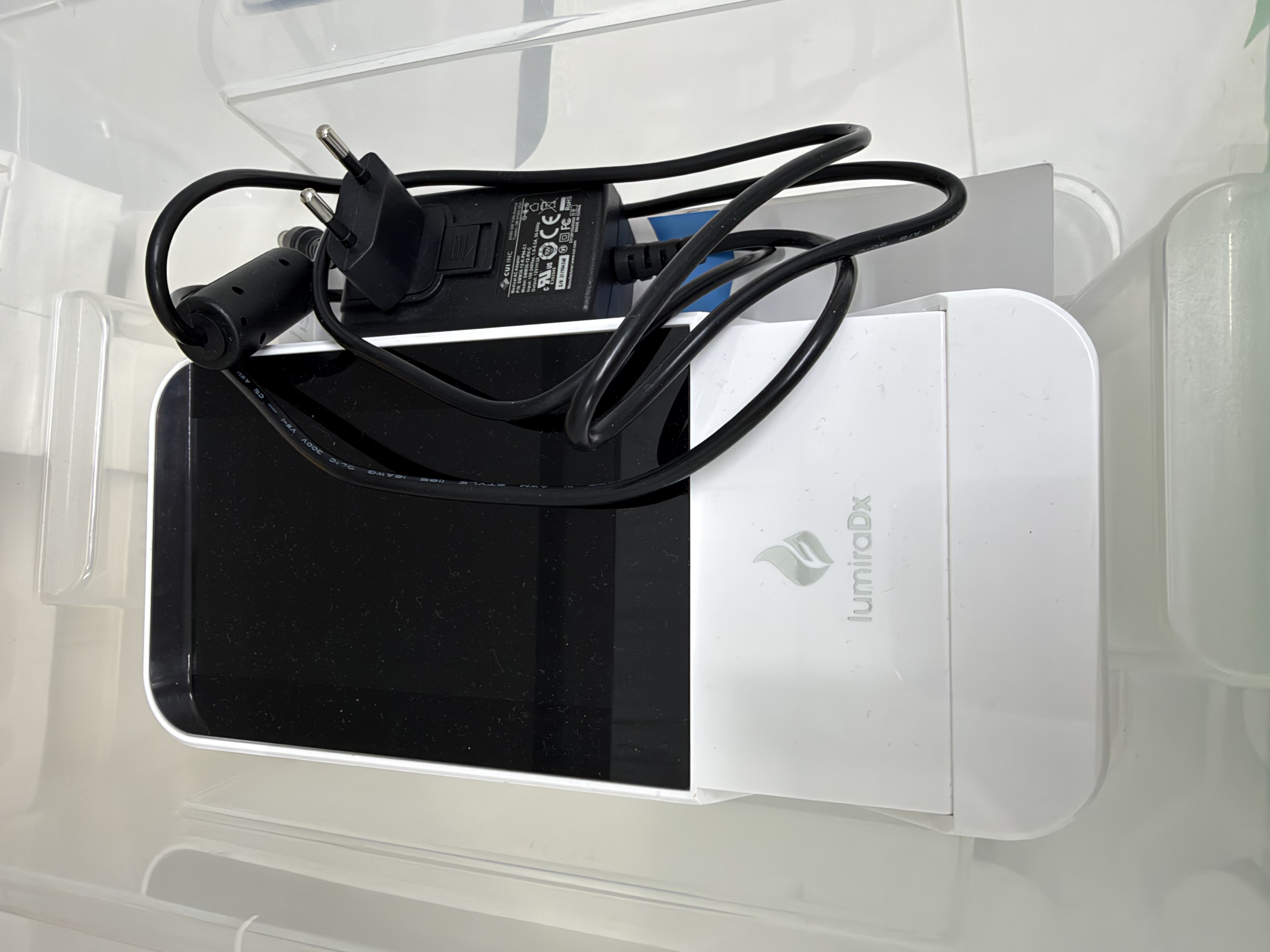 LumiraDX POC defekt mit Teststreifen