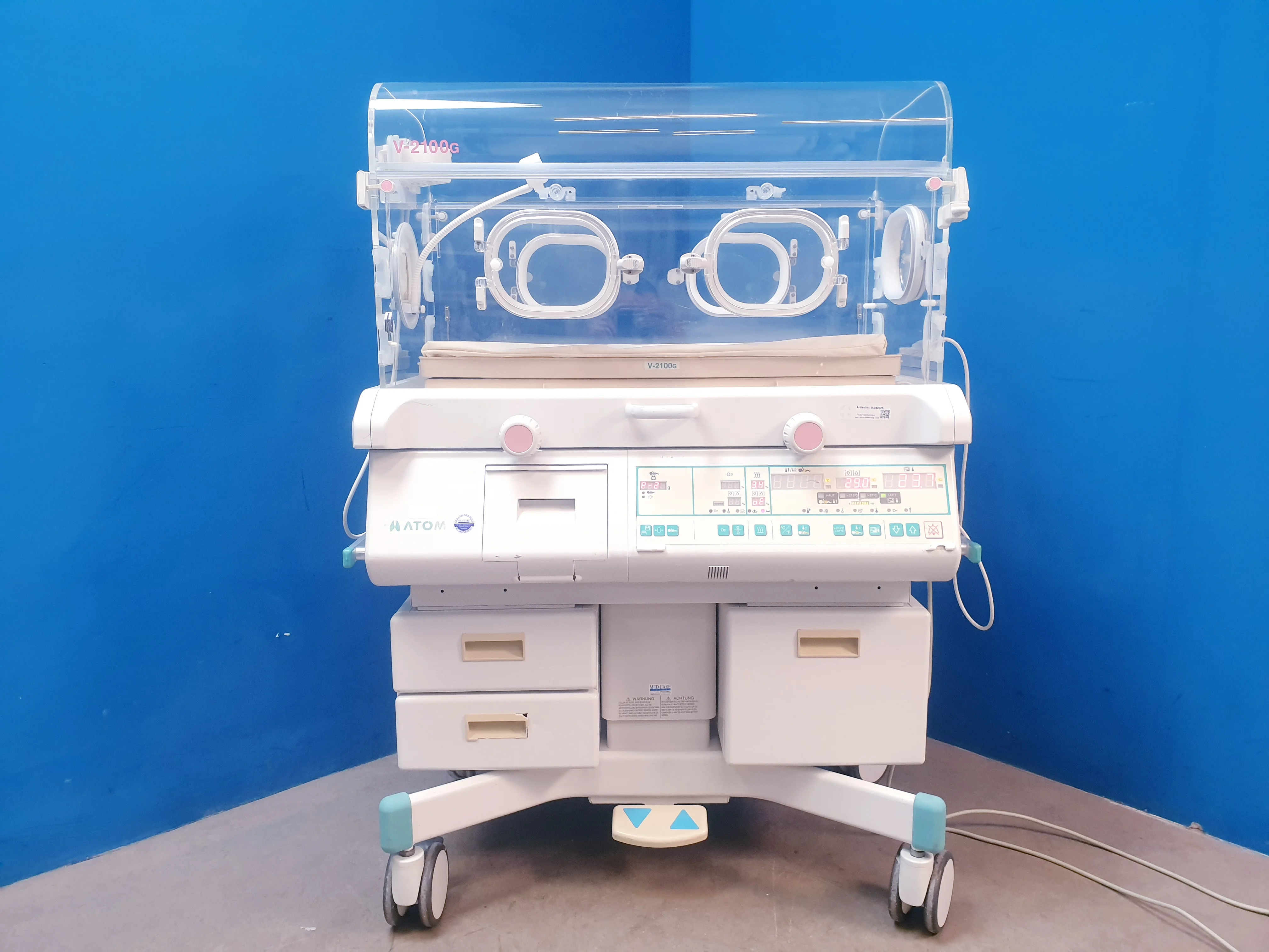 Gebraucht – Sehr Gut ATOM V-2100G