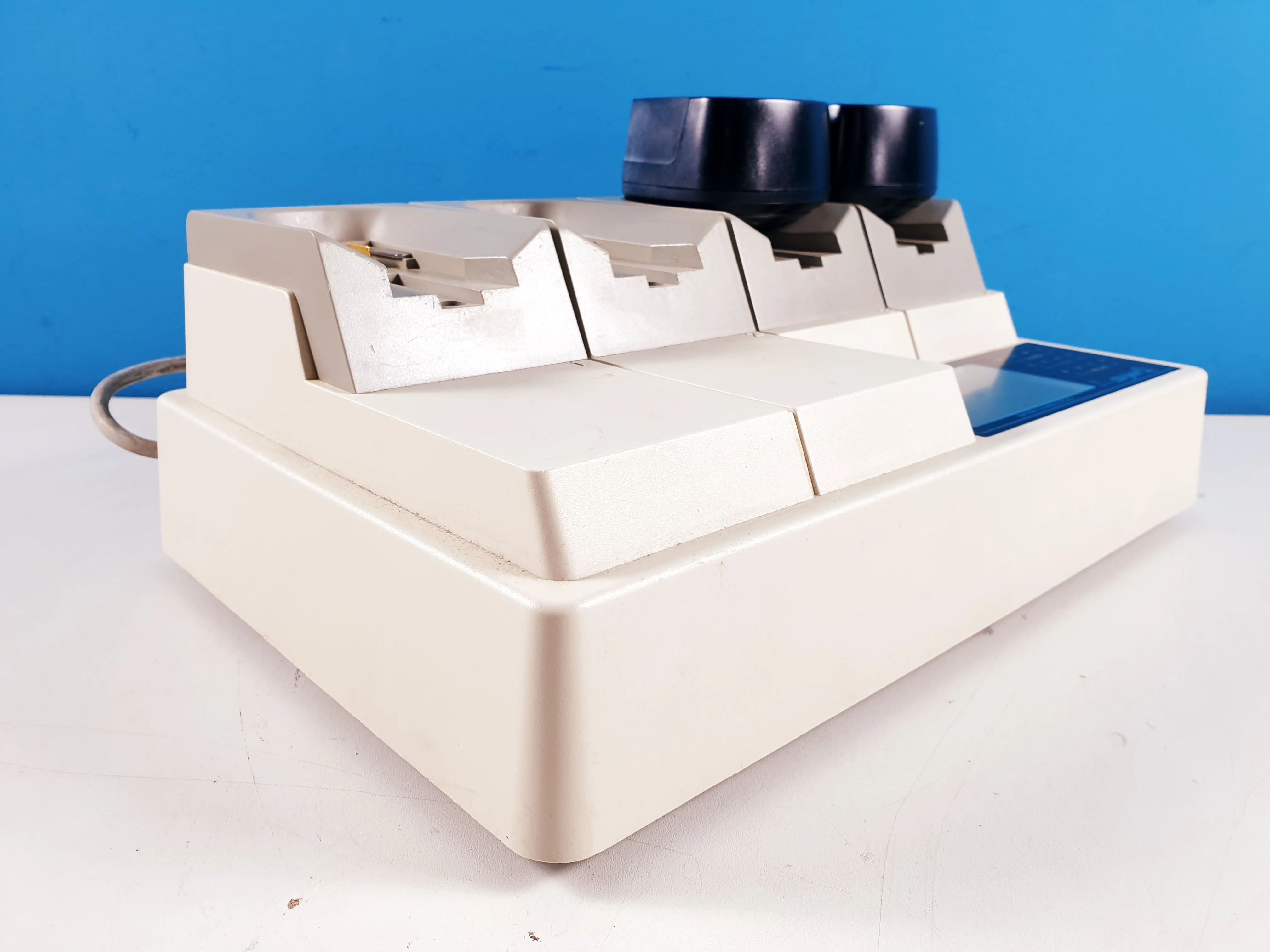 Gebraucht – Sehr Gut STRYKER 4110-240