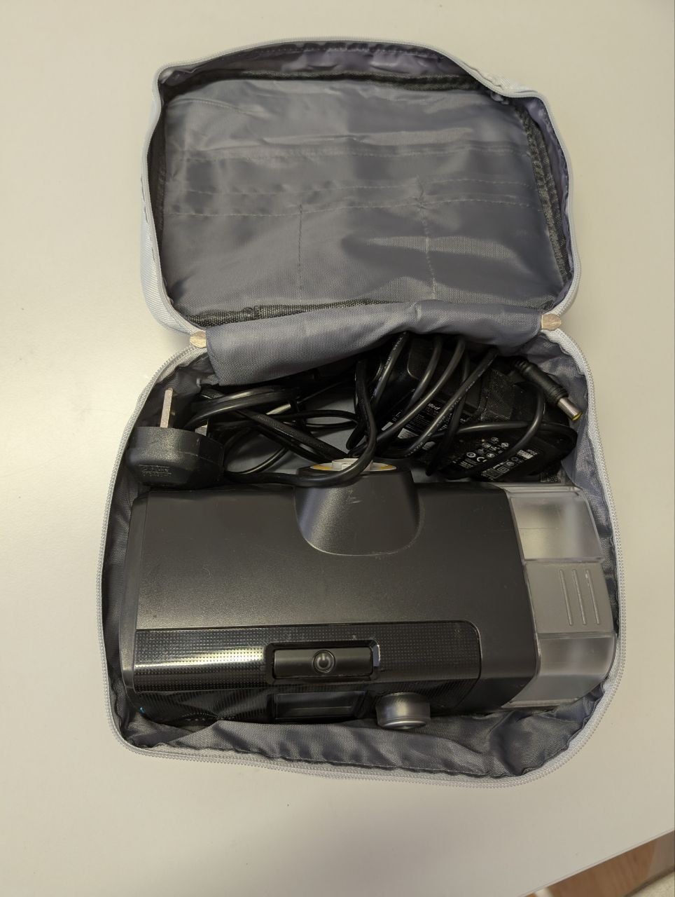 ResMed AirSense 10 AutoSet – mit Maske & Tasche - Bild 4