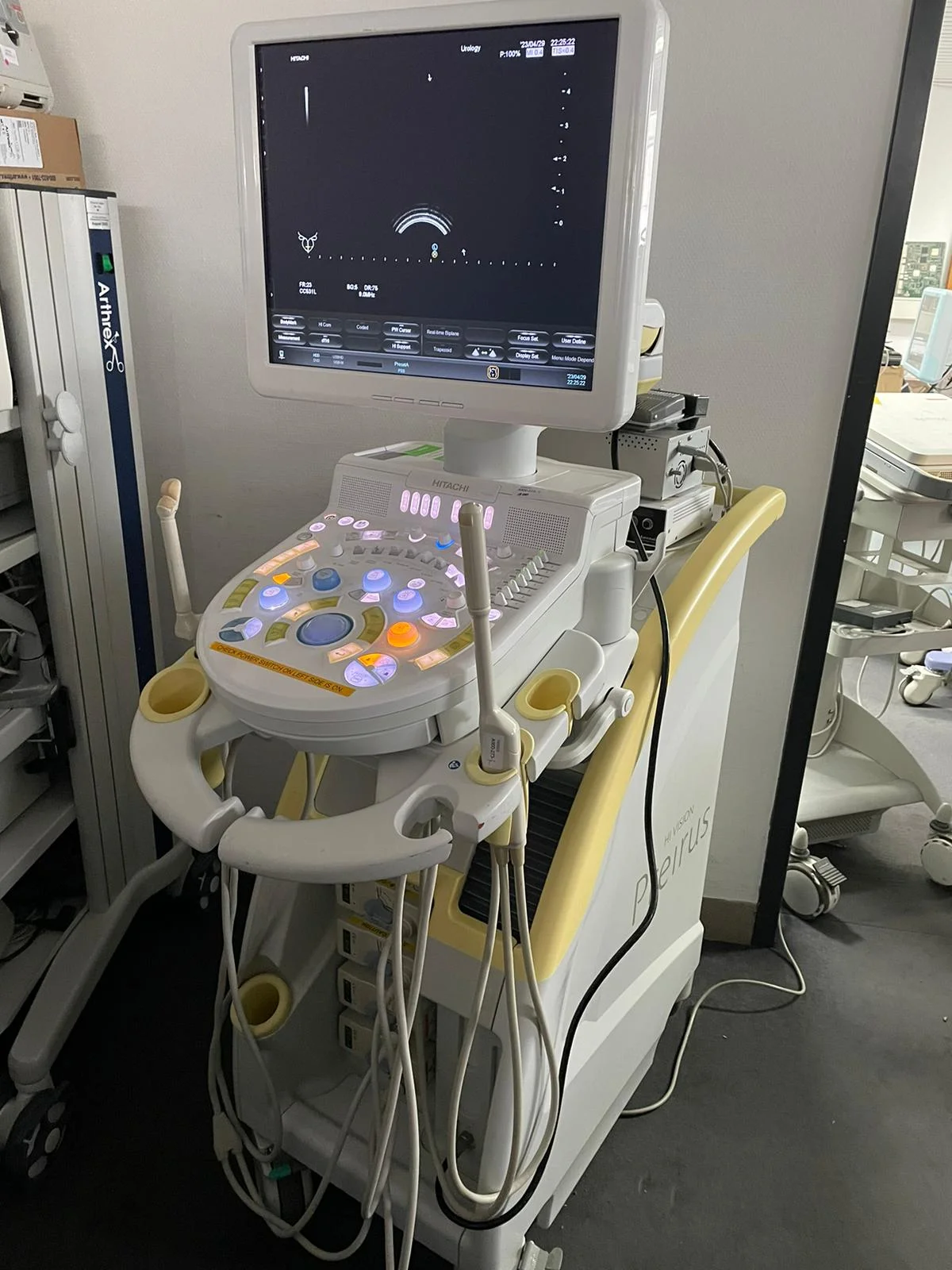 Generalüberholt 2013 HITACHI HI VISION Preirus