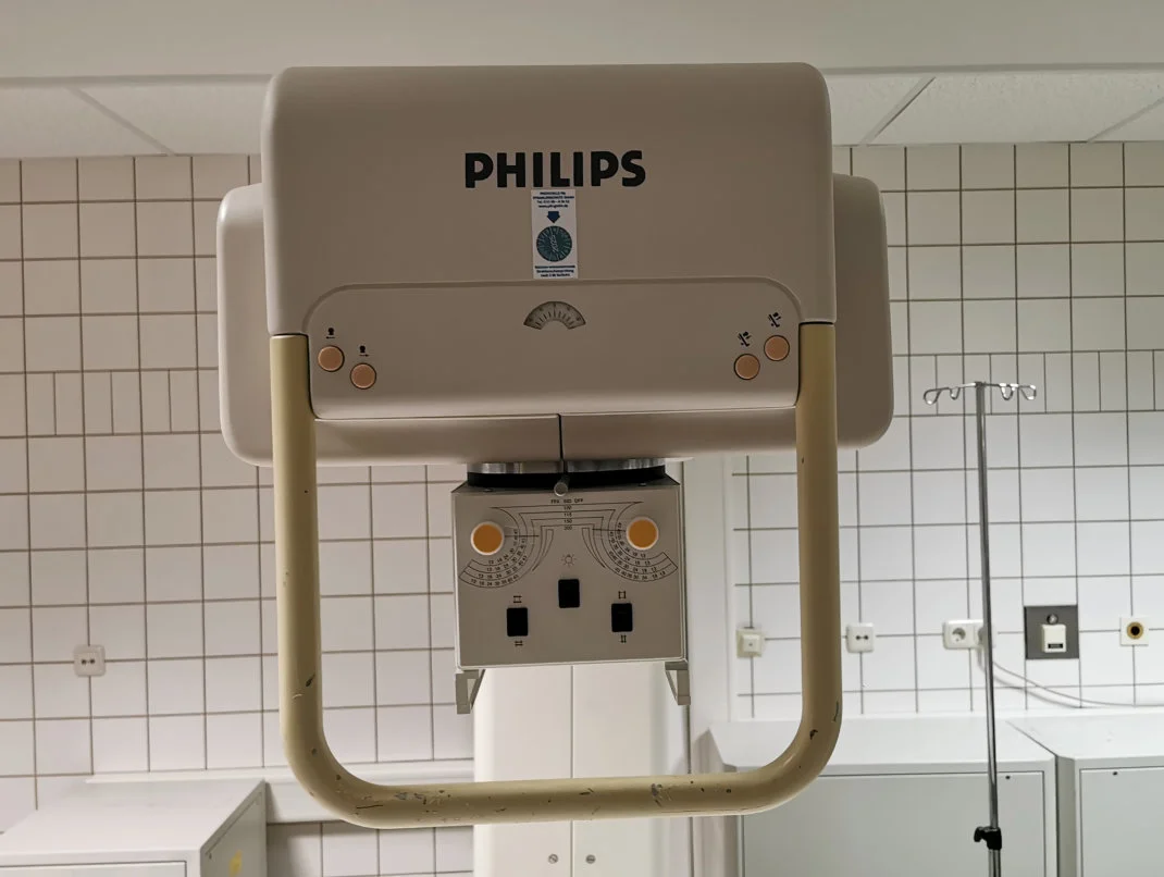 Für Ersatzteile 2005 PHILIPS Essenta RC