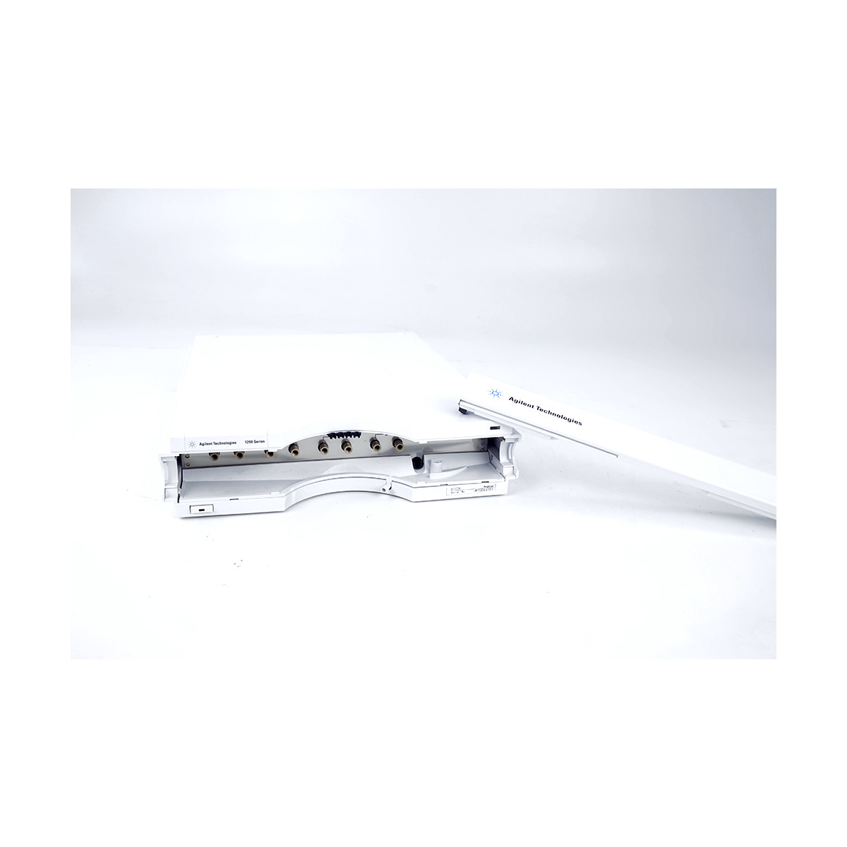 Agilent G1322A 1200 Series HPLC On-Line Vacuum Degasser Degaser, 2.142,00 €