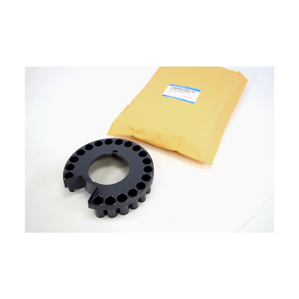 Agilent G4513-40532 Hi-density turret, used with series 7693 autosamp, 119,00 €