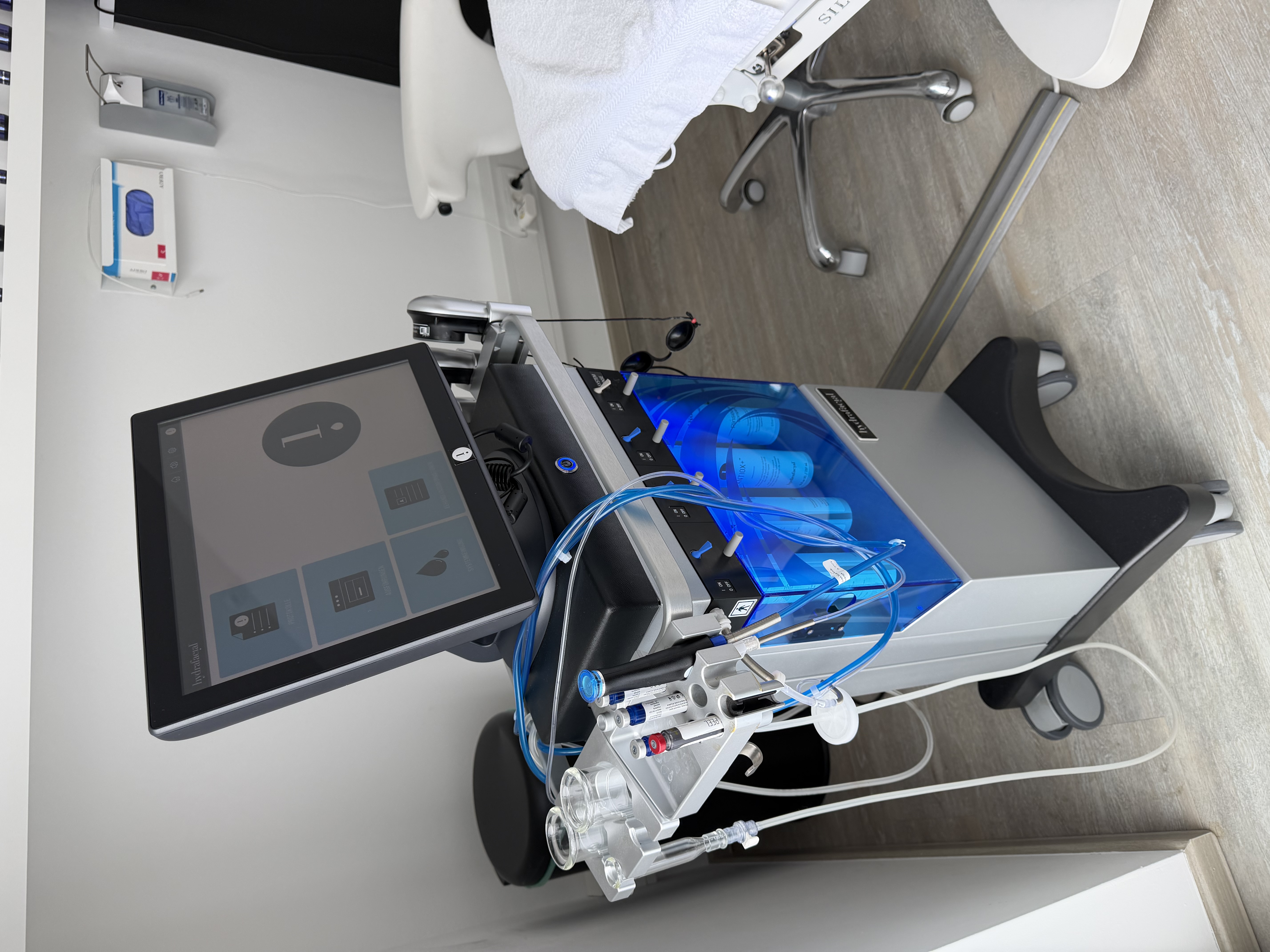 HydraFacial Elite Tower MD - Praxisgerät - Bild 2
