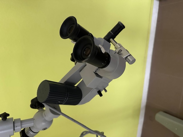 OP-Mikroskop (HNO/Augen)