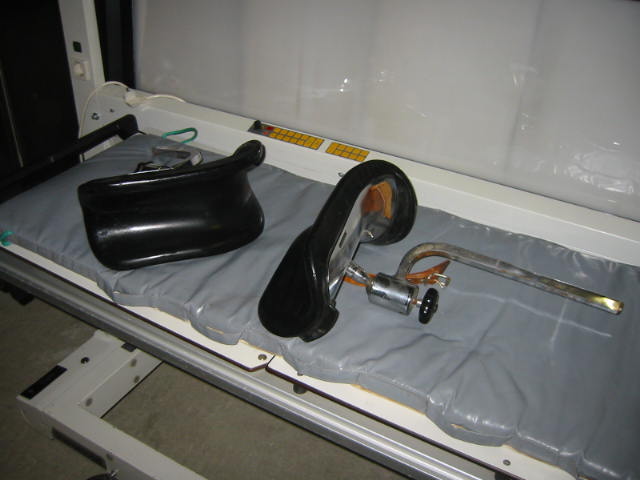 OP-Tisch Beinhalter (Göpel)