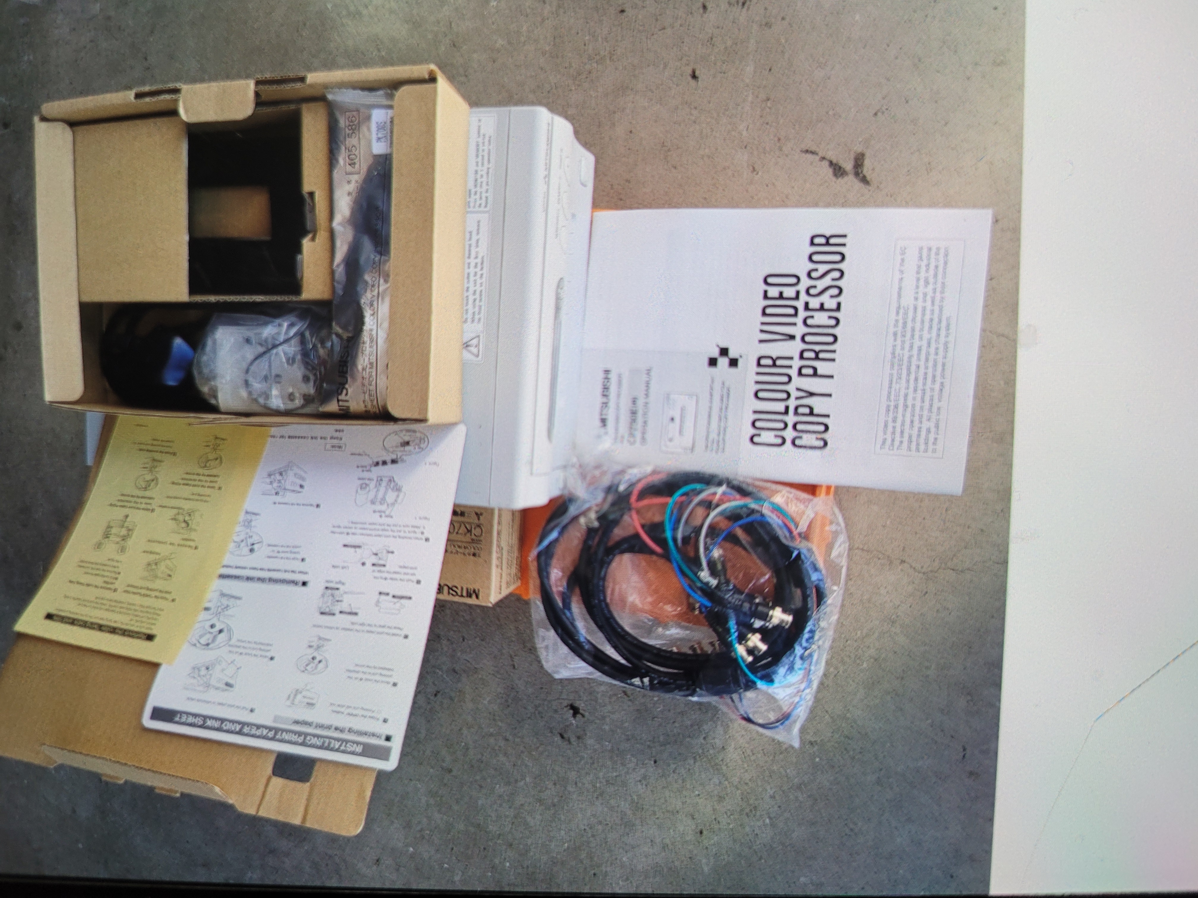 Mitsubishi CP750E (B) Colour Video Copy Processor