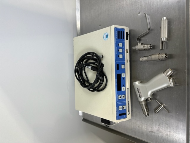 Bohr- Säge- und Drahtvorschubsystem (Konsole)