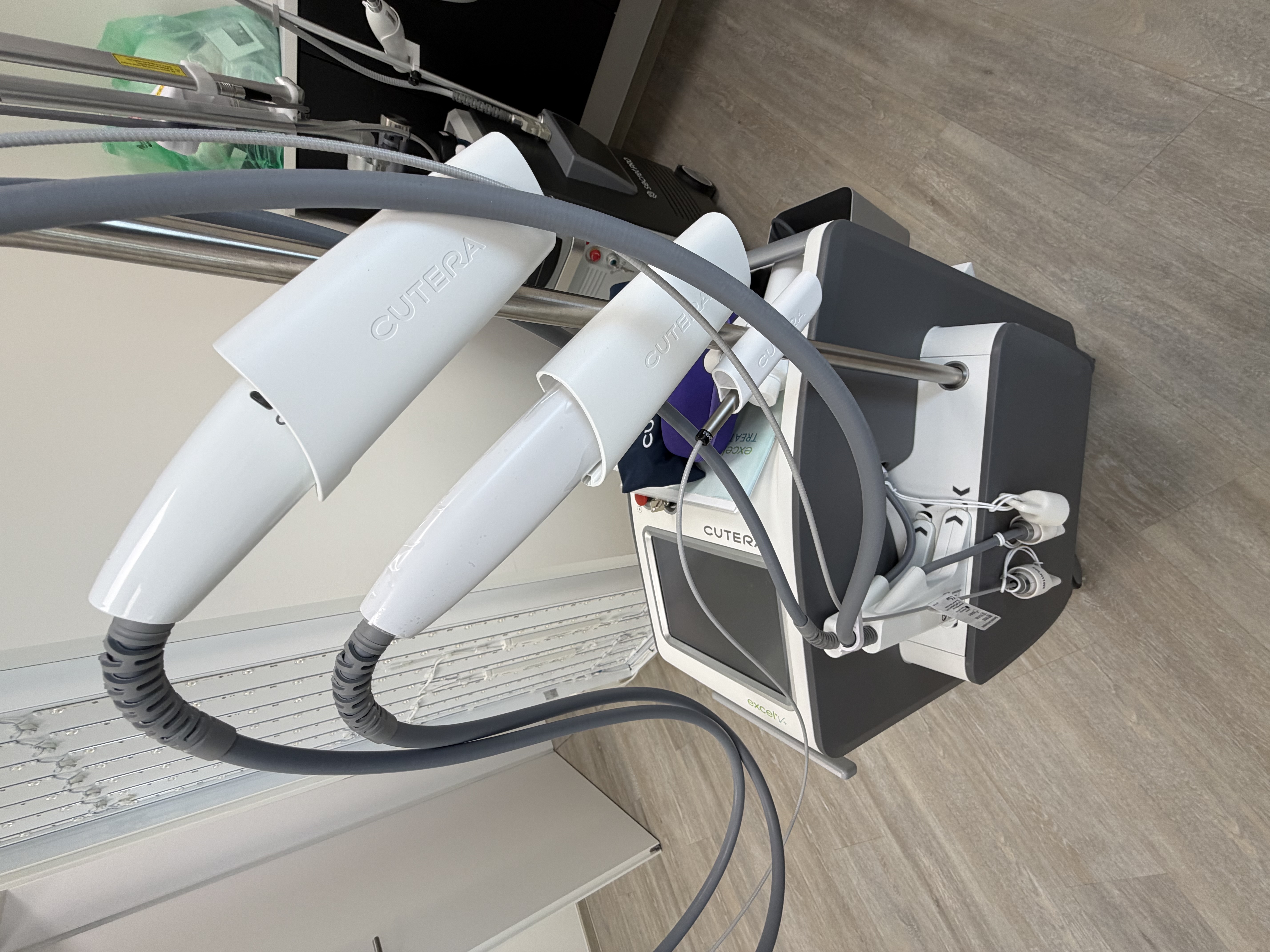 Cutera excel V - Baujahr 2024