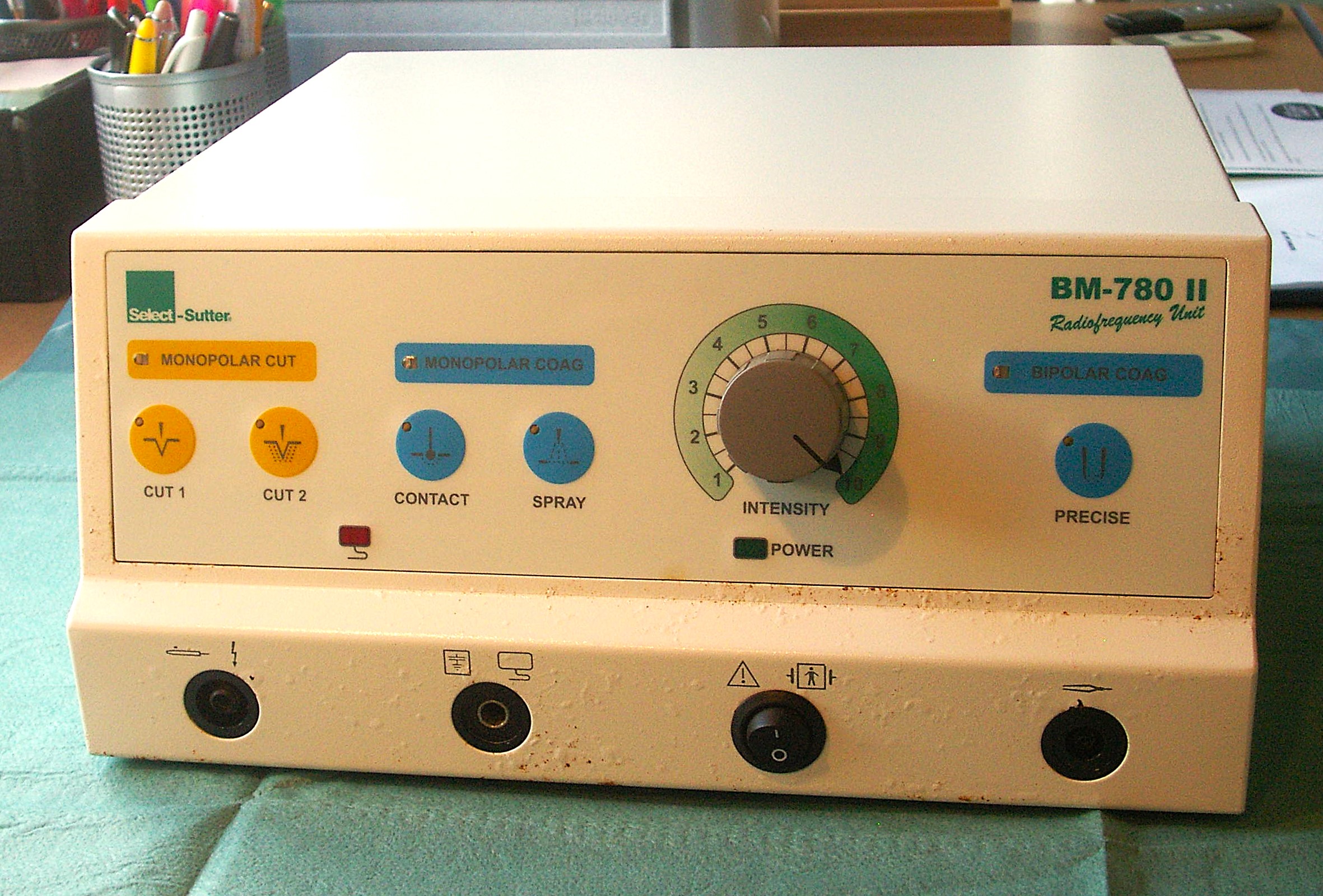 Sutter BM-780 II Radiofrequenz-Generator  - Bild 2