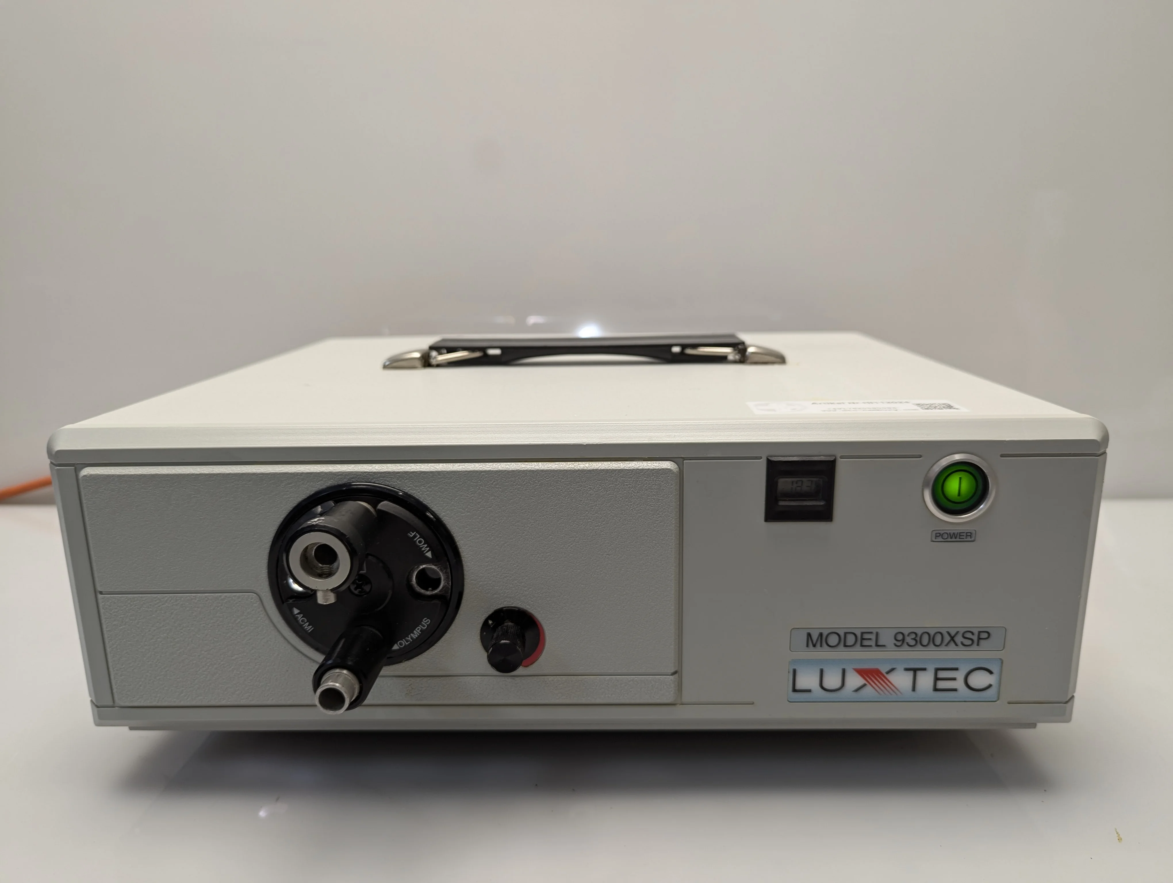 Gebraucht – Sehr Gut LUXTEC Series 9000 Model 9300XSP