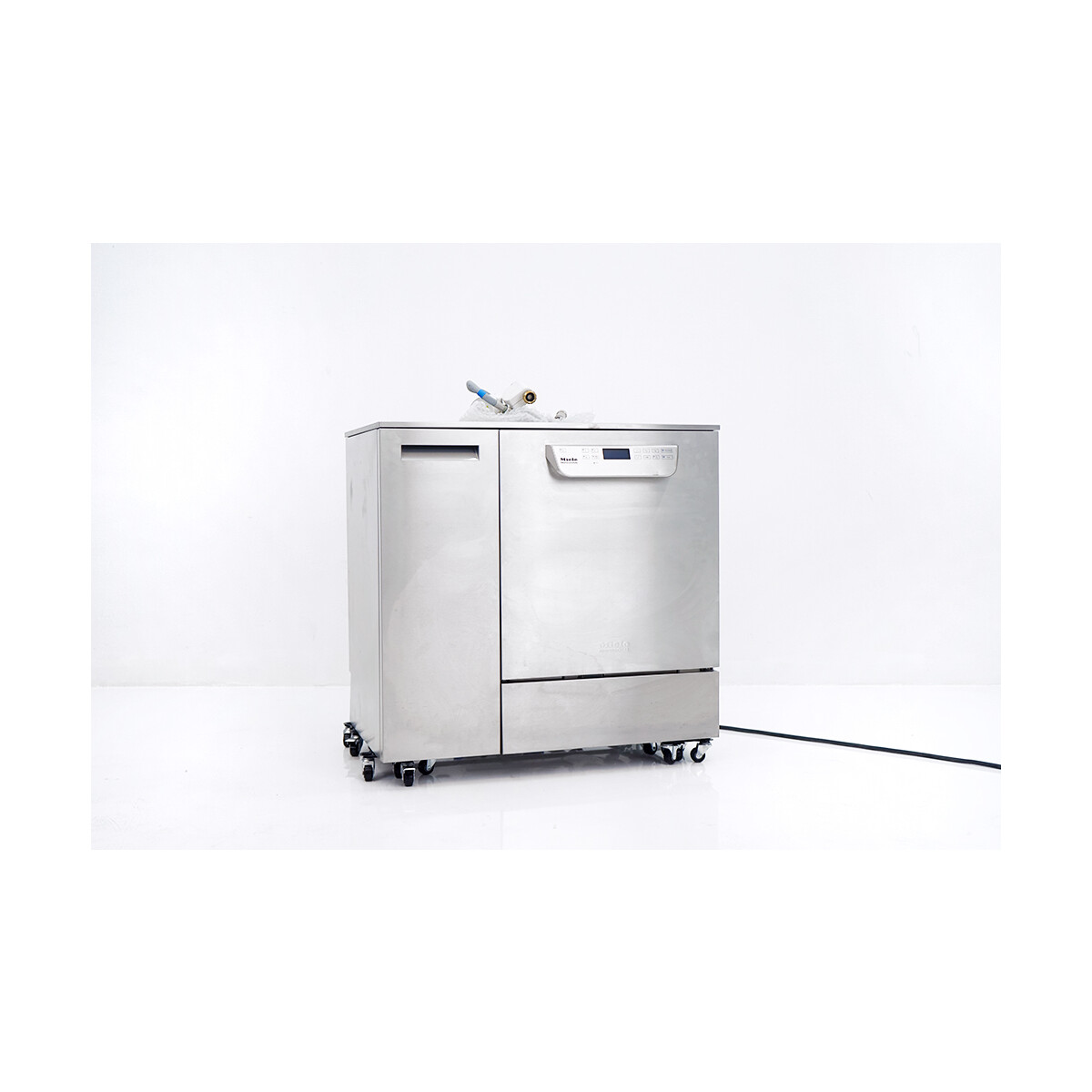 Miele Professional PG 8583 CD GG05 Laborspülmaschine Thermodesinfekto, 5.890,50 €