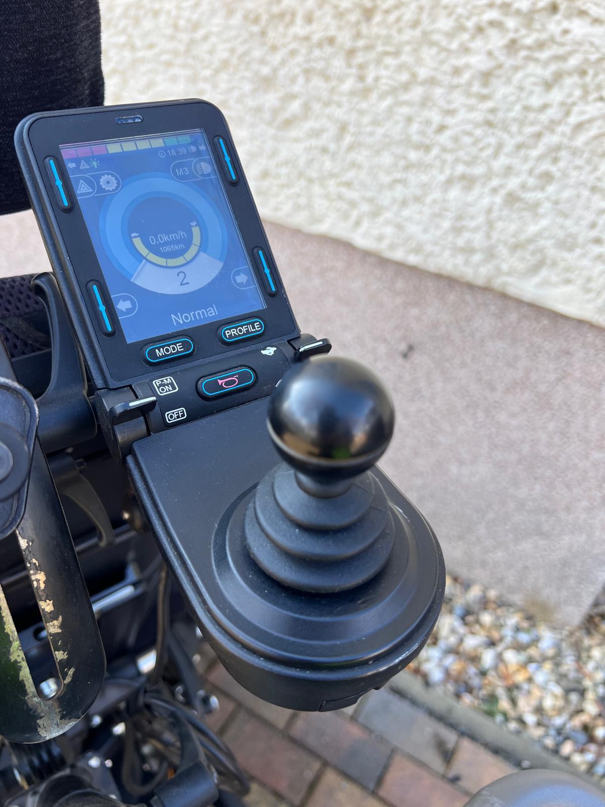 Elektrorollstuhl Permobil F5 VS - Bild 3