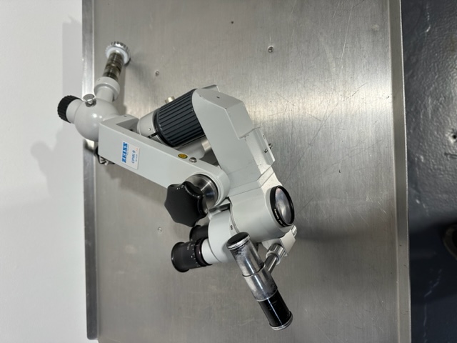 OP-Mikroskop (HNO/Dental)