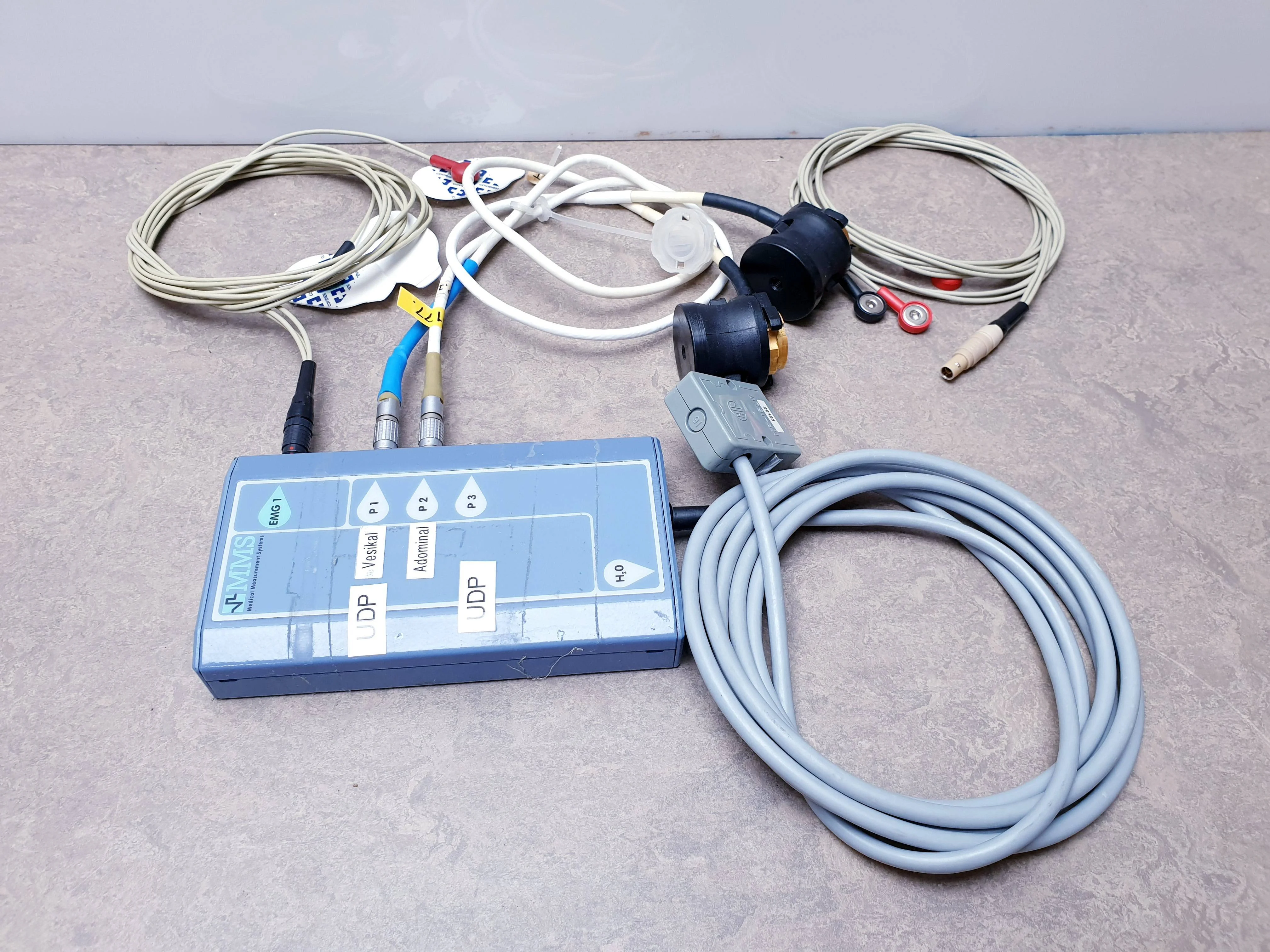 Gebraucht – Sehr Gut MEDICAL MEASUREMENT SYSTEMS UD2000 Patientbox