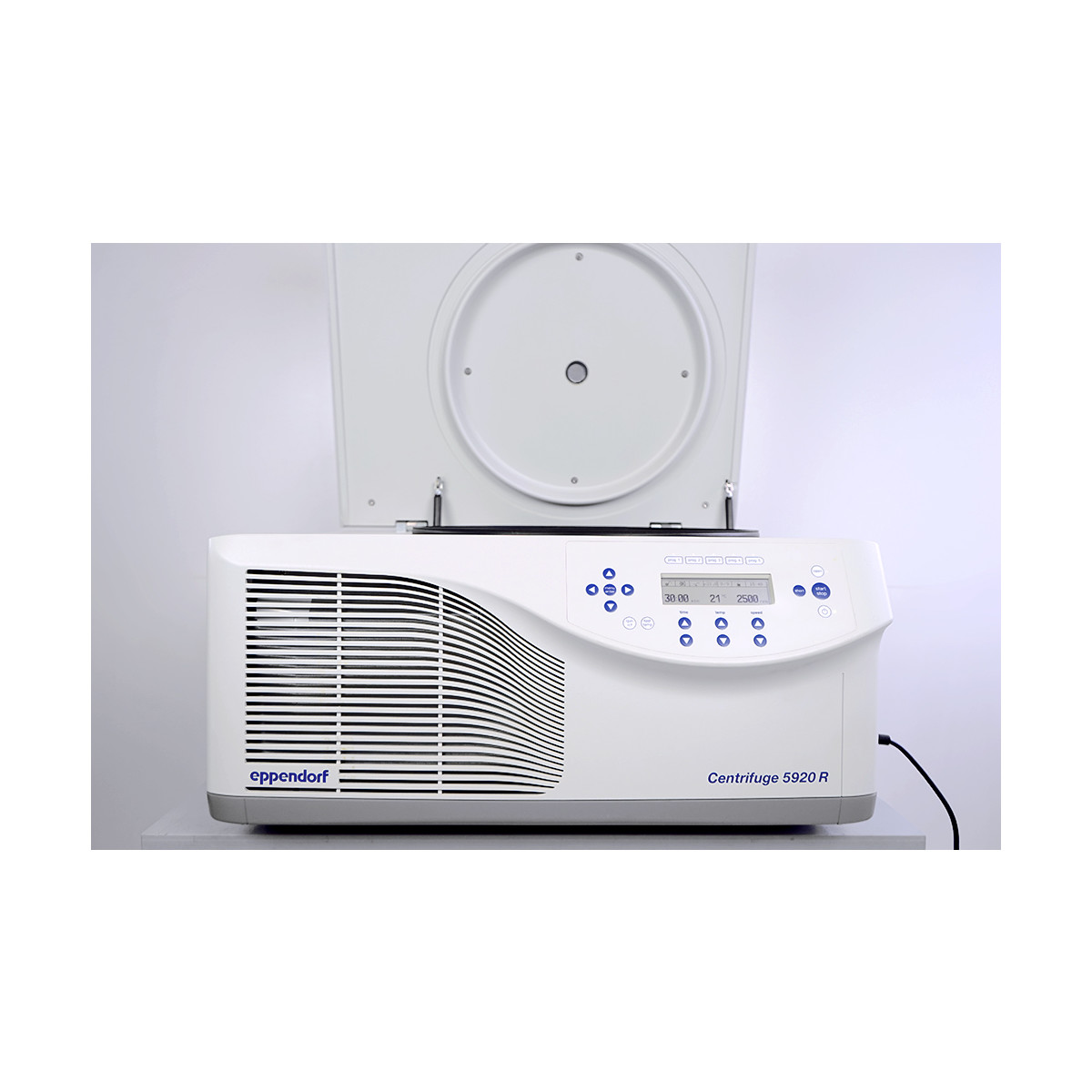 Eppendorf 5920R Refrigerated Centrifuge Zentrifuge + S-4x Universal-L, 10.115,00 €