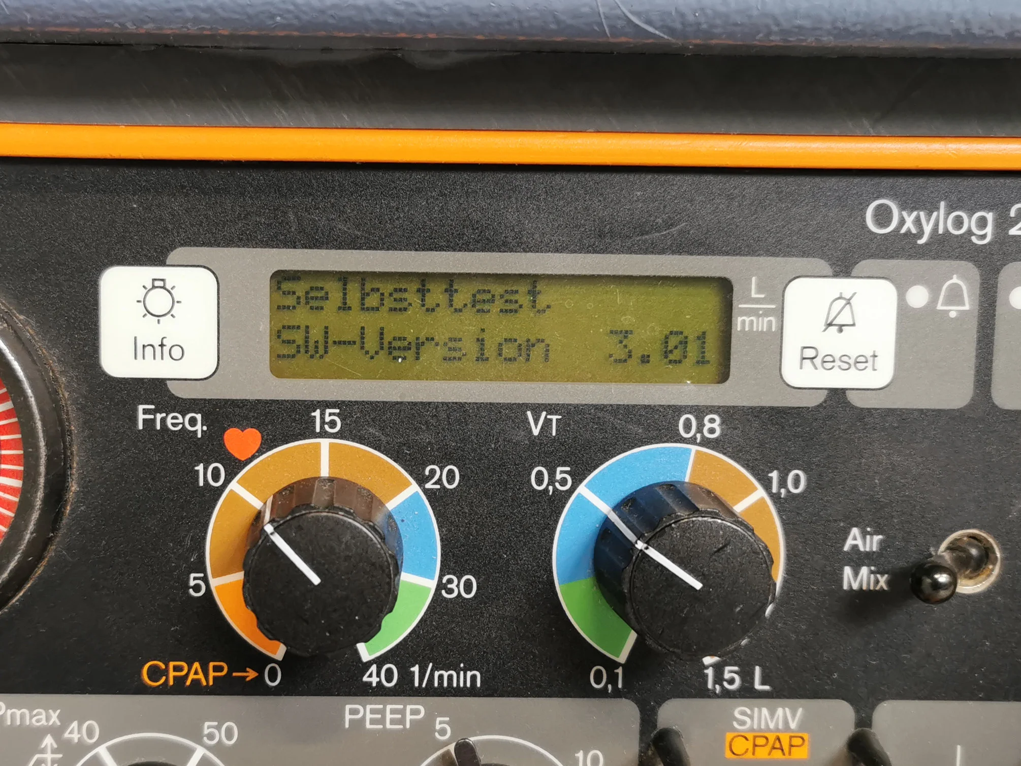 Gebraucht – Gut DRAGER Oxylog 2000