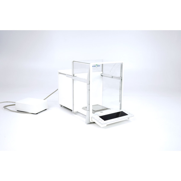 Mettler Toledo AT400 Analytical Balance Analysewaage Waage 405g 0.1mg, 1.904,00 €