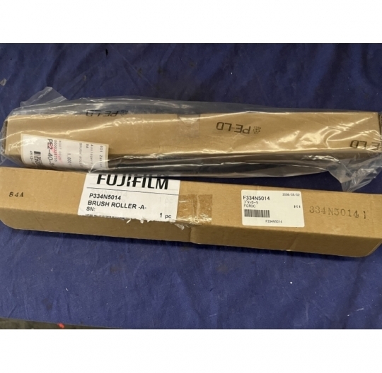FUJI P334N5014 Brush Roller -A-