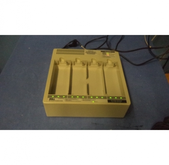 ZOLL Batteriepflegesystem / Battery charger