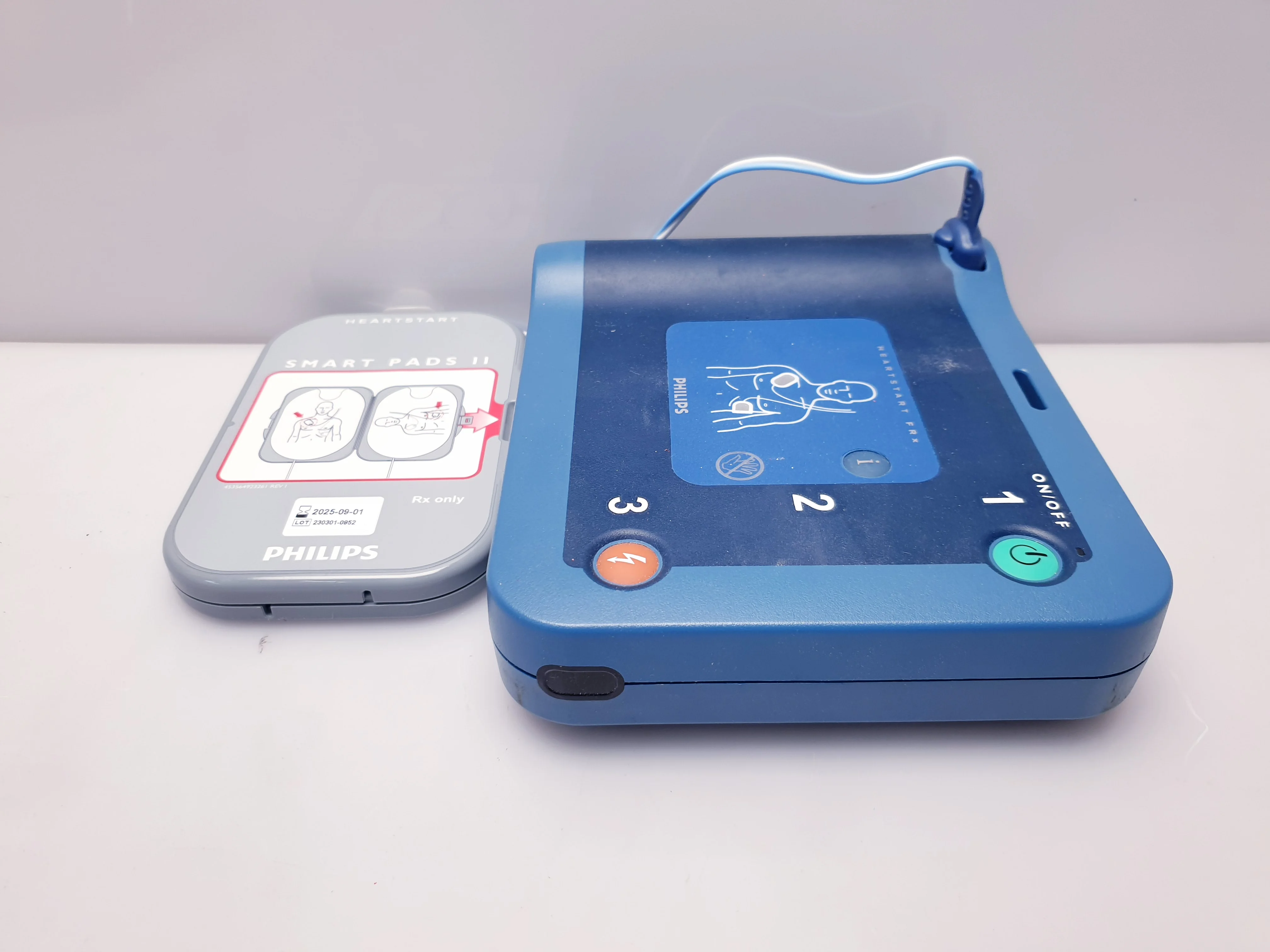 Gebraucht – Sehr Gut PHILIPS HeartStart FRx