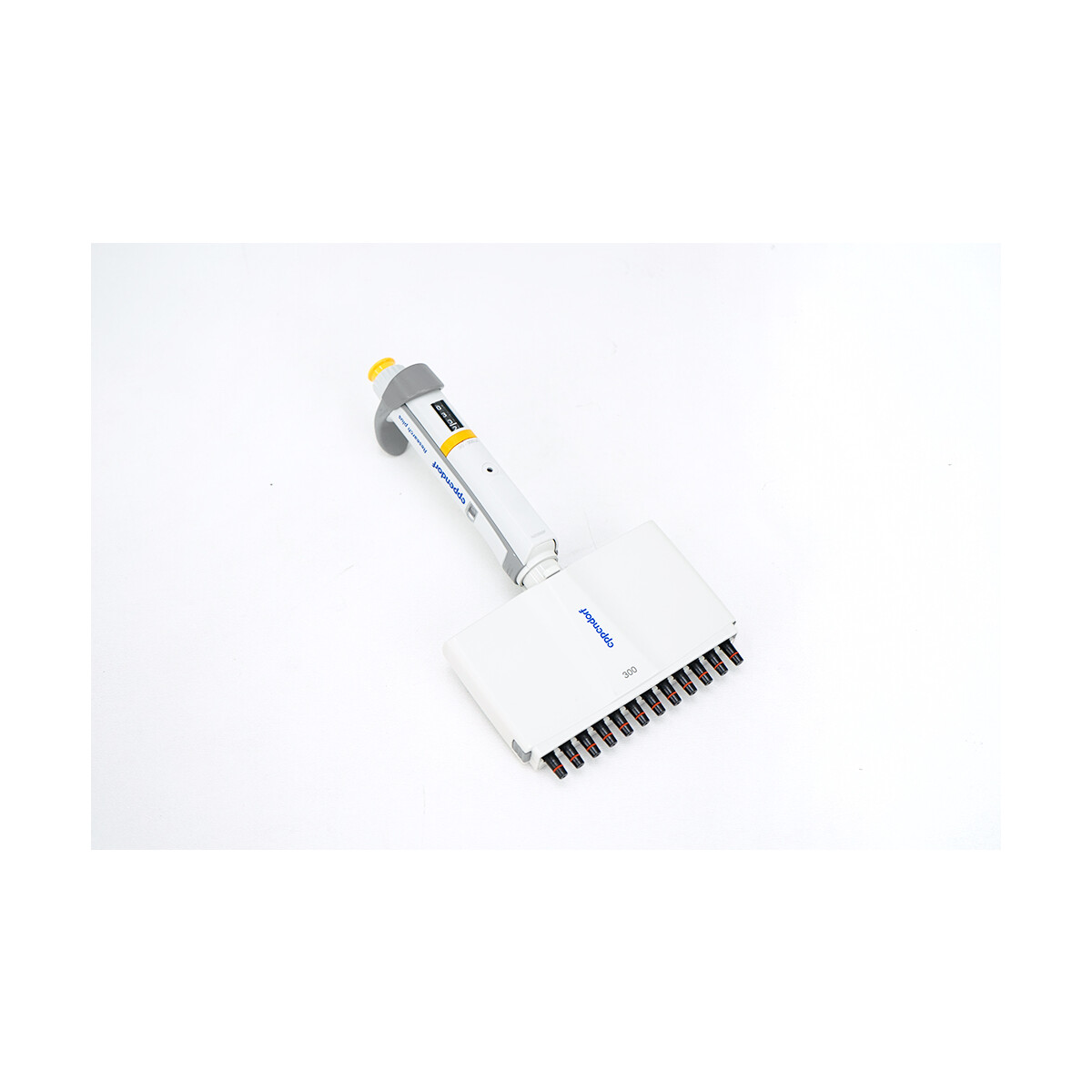 Eppendorf Research Plus 12 Ch 30-300uL Pipet Pipette, 297,50 €