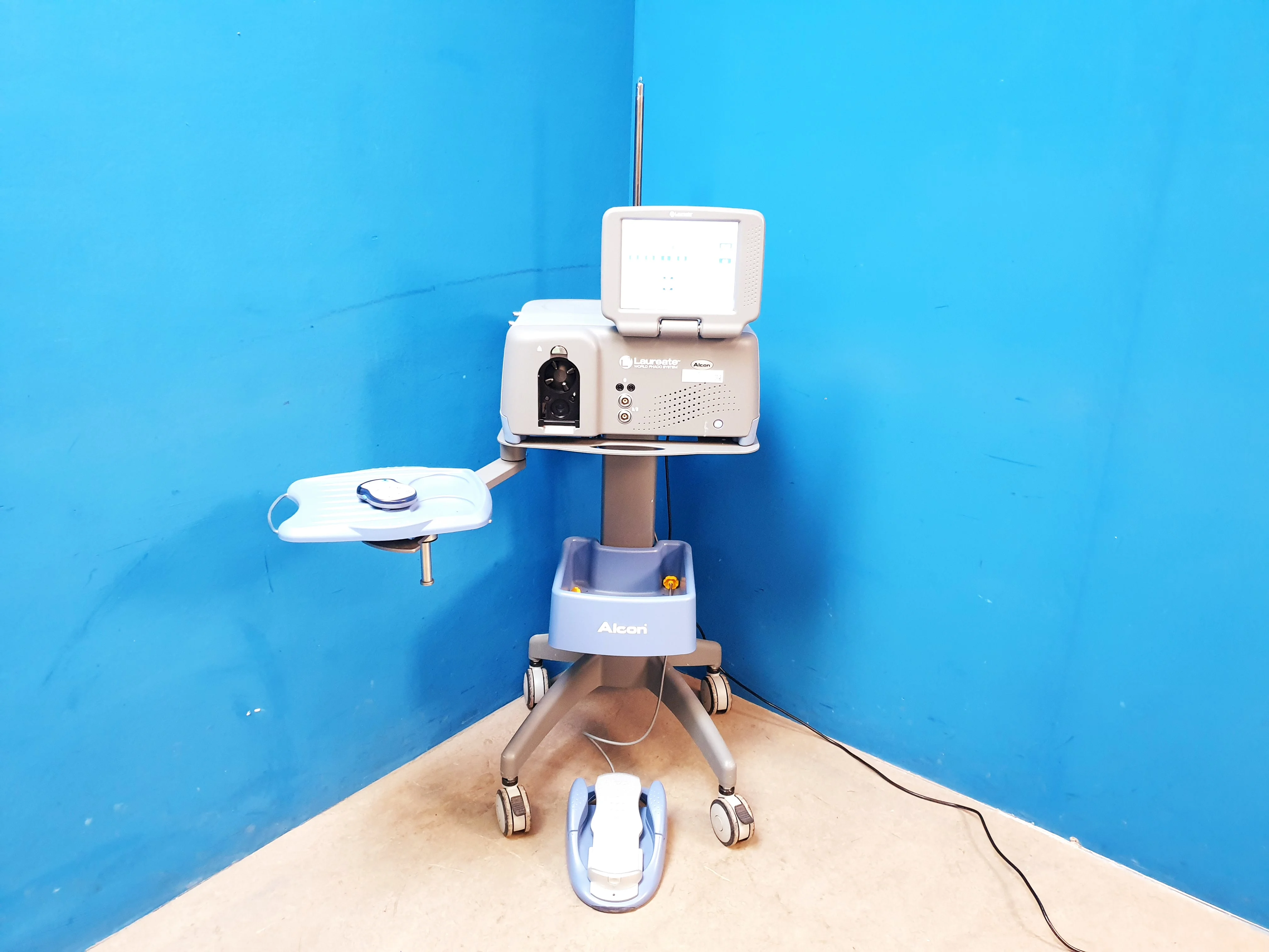 Gebraucht – Sehr Gut ALCON Laureate - Bild 1