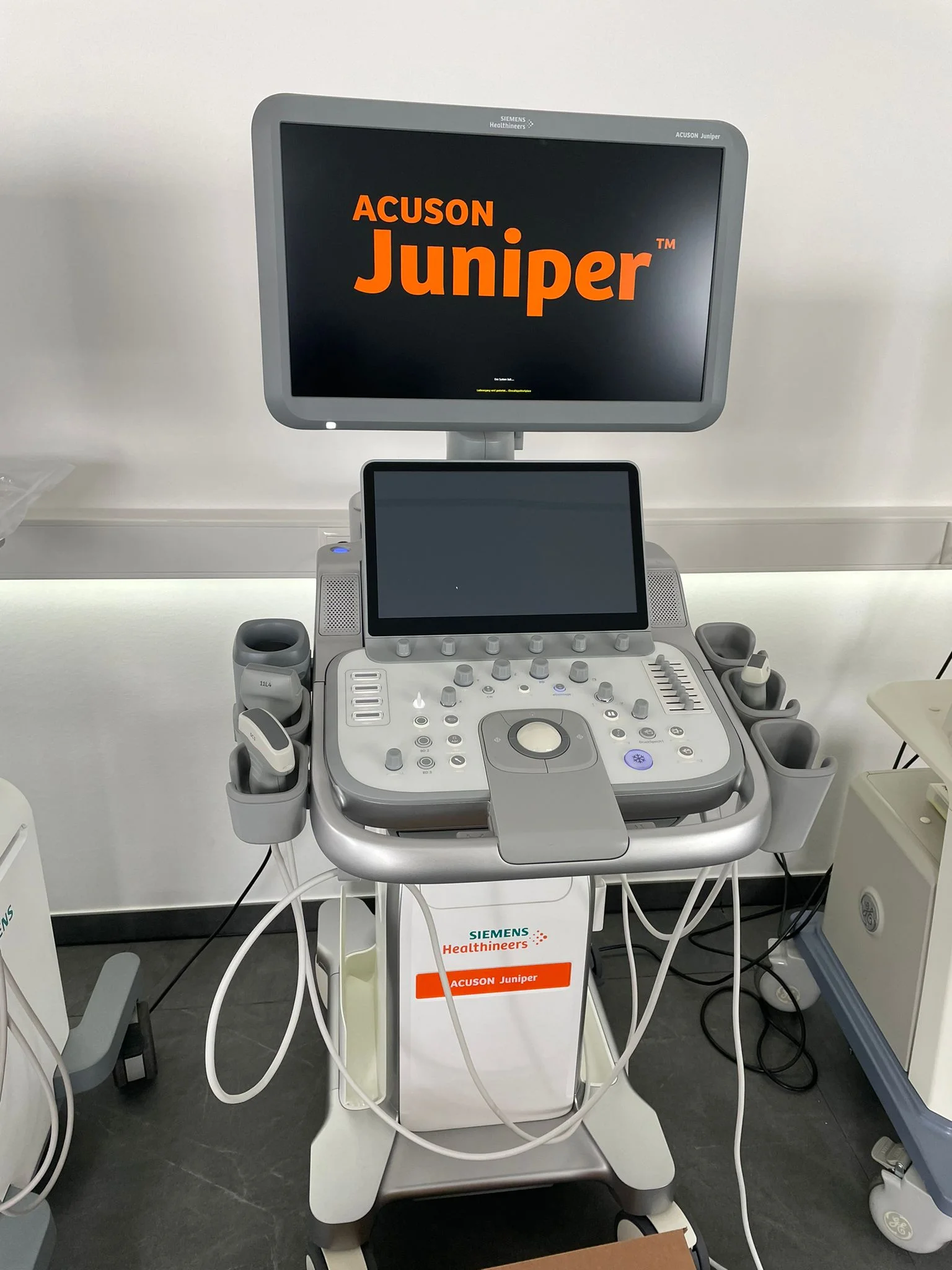 Gebraucht – Gut SIEMENS ACUSON Juniper