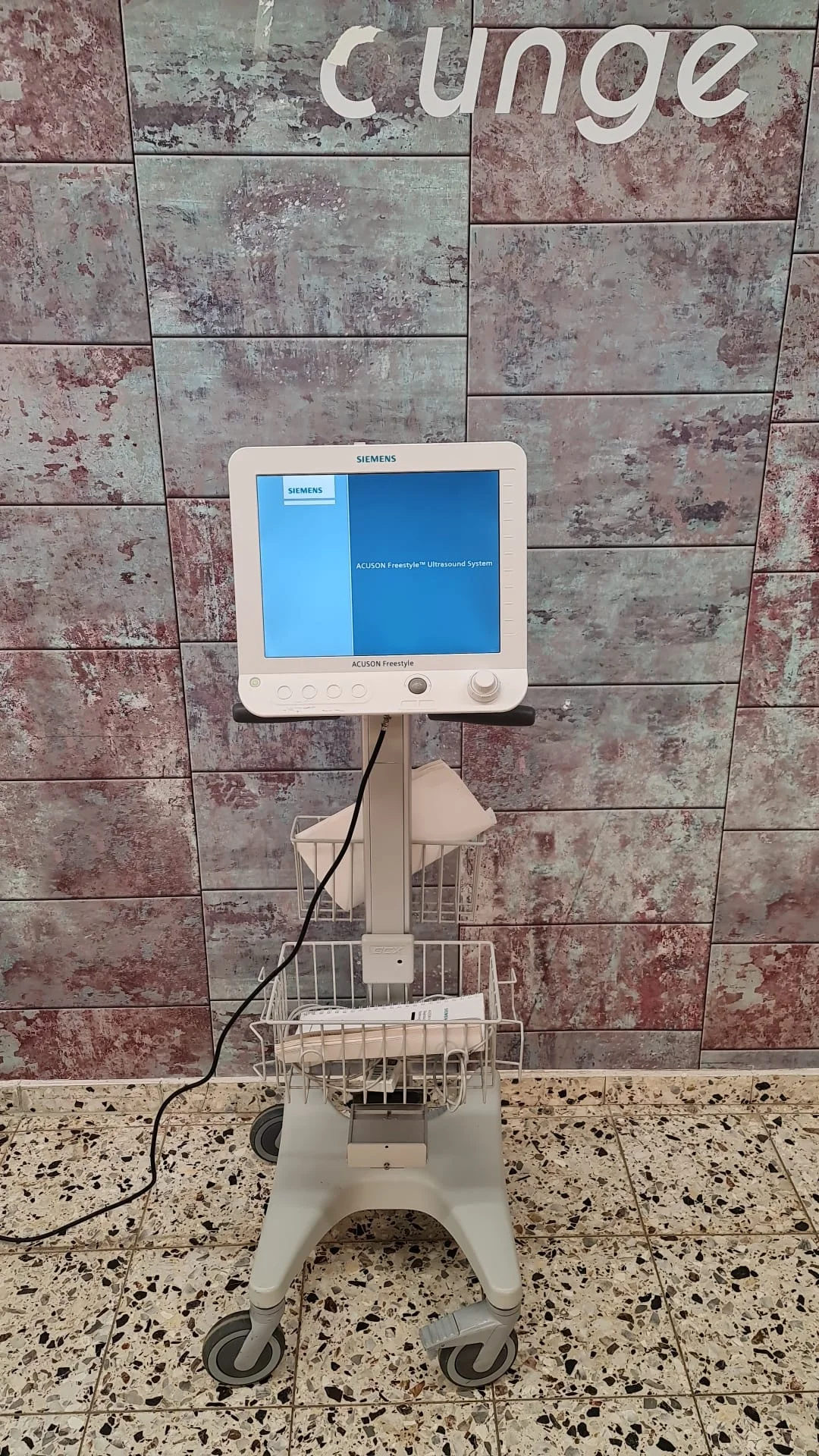 Gebraucht 2015 SIEMENS ACUSON Freestyle