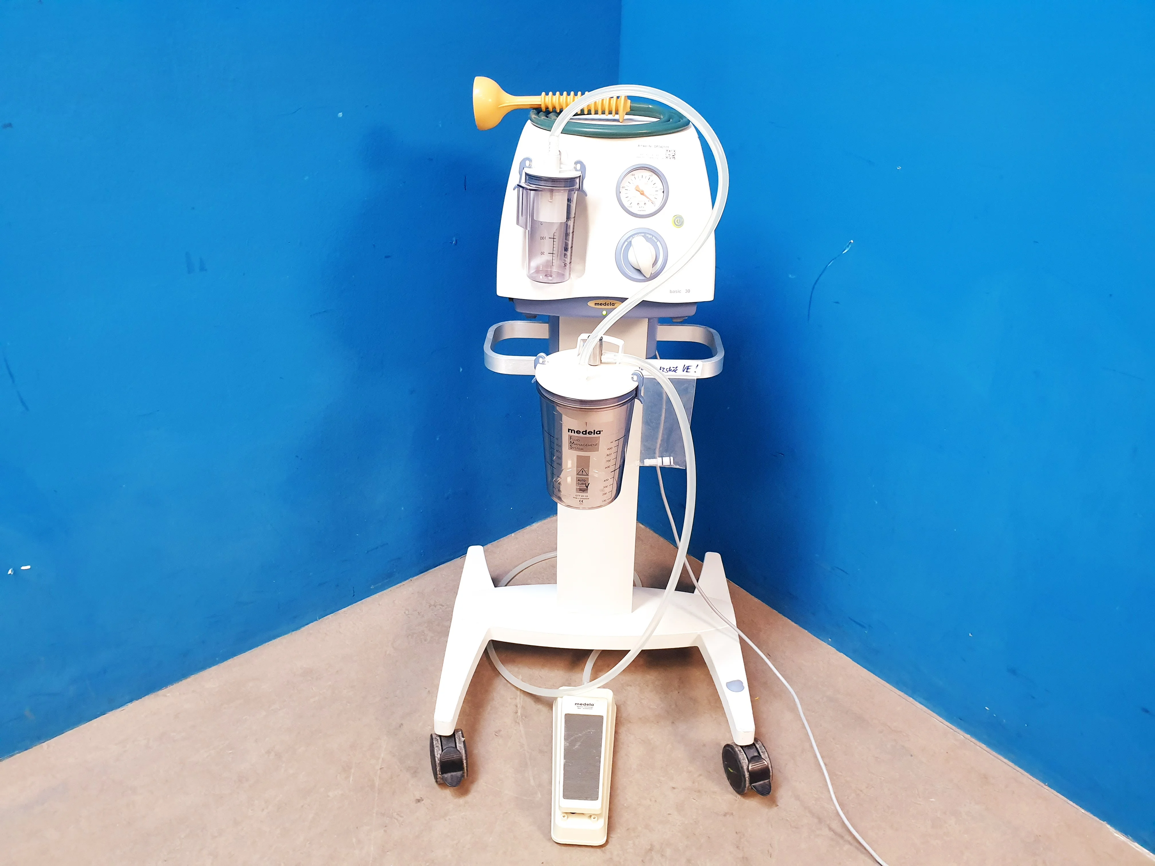 Gebraucht – Sehr Gut MEDELA BASIC 30