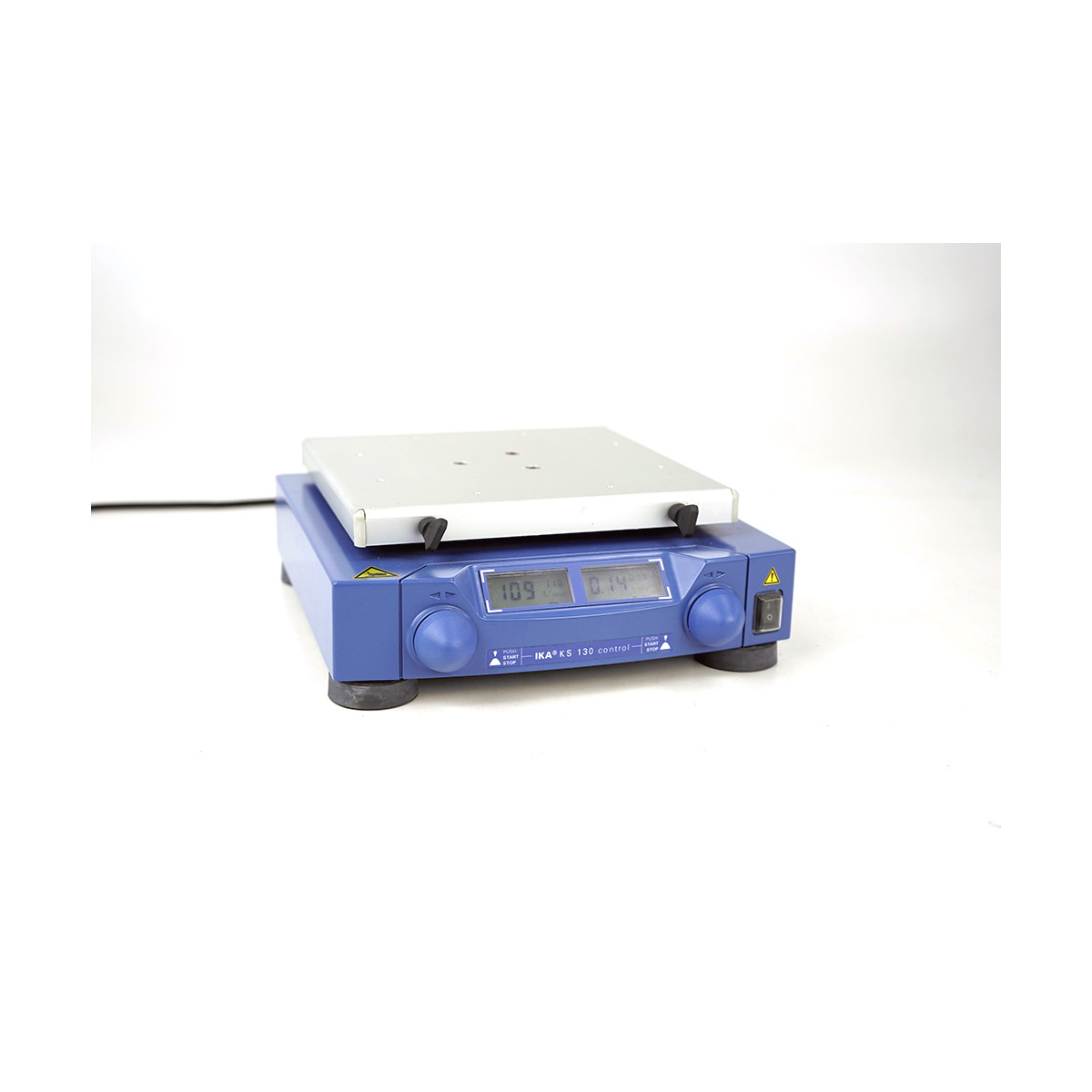 IKA KS 130 Control Kreisschüttler Orbital Shaker Schüttler 80-800 rpm, 1.309,00 €