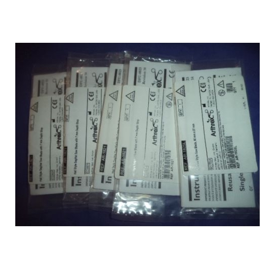 ARTHREX NEW Saw blades / neue Sägeblätter