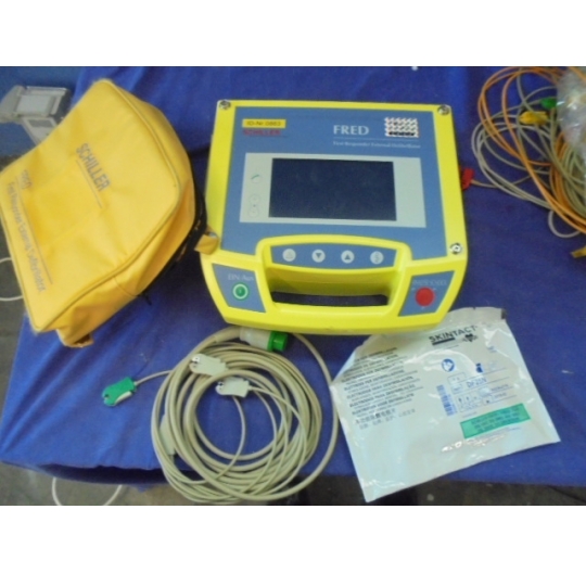 SCHILLER FRED AED Defibrillator